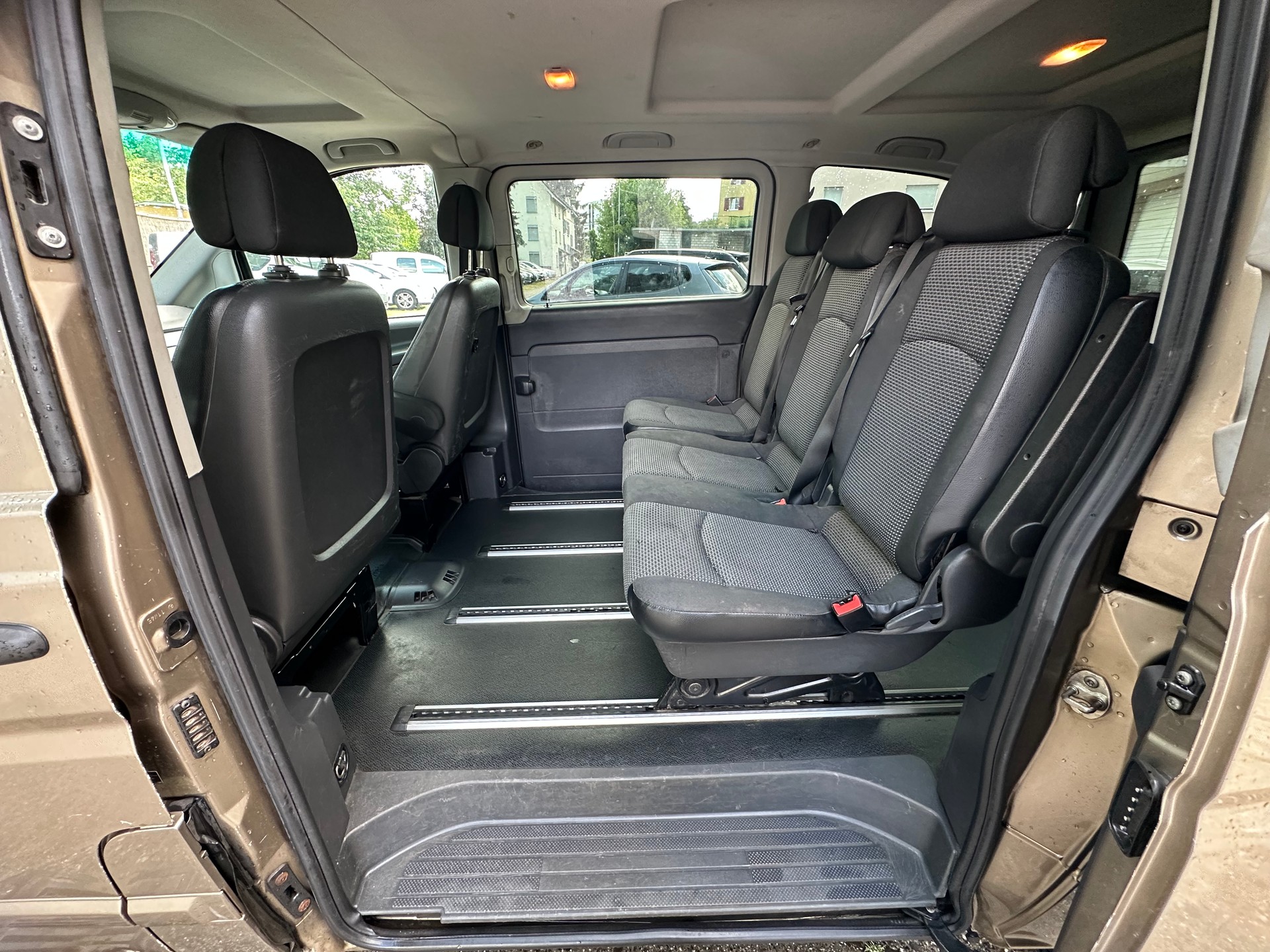 MERCEDES-BENZ Vito 116 CDI Blue Efficiency EL 4Matic A-image-10
