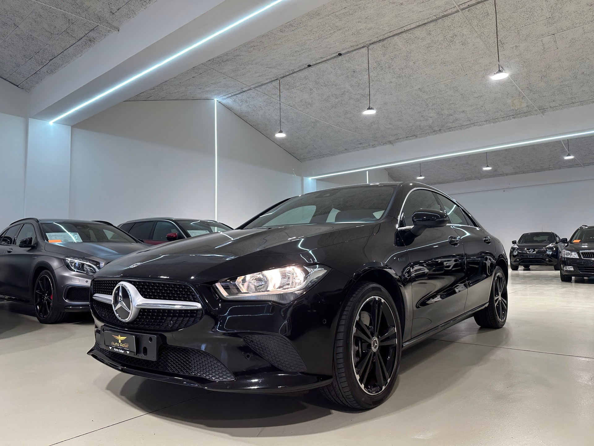 MERCEDES-BENZ CLA 250 e Style 8G-DCT-showroom-element-2