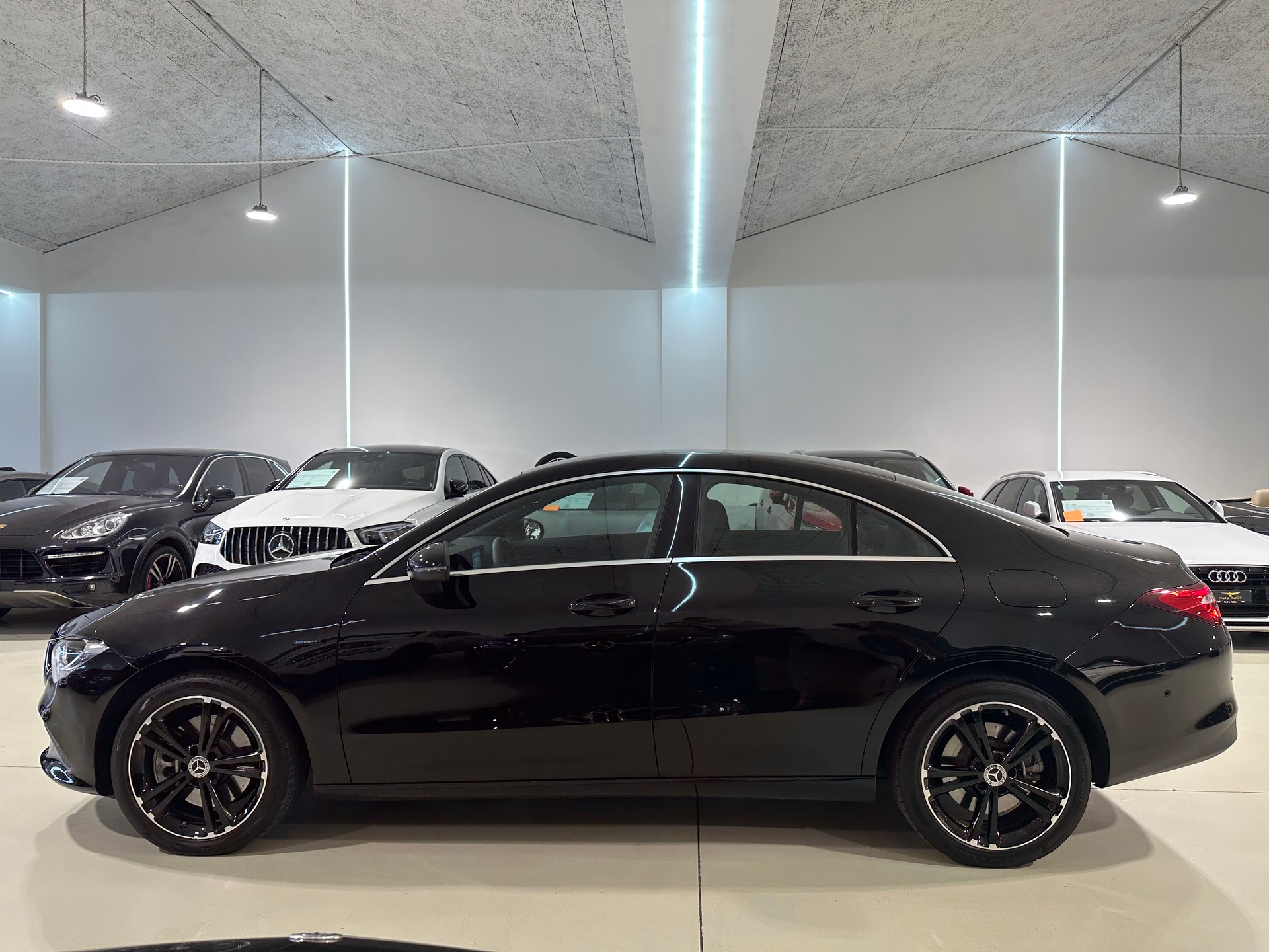 MERCEDES-BENZ CLA 250 e Style 8G-DCT-image-5