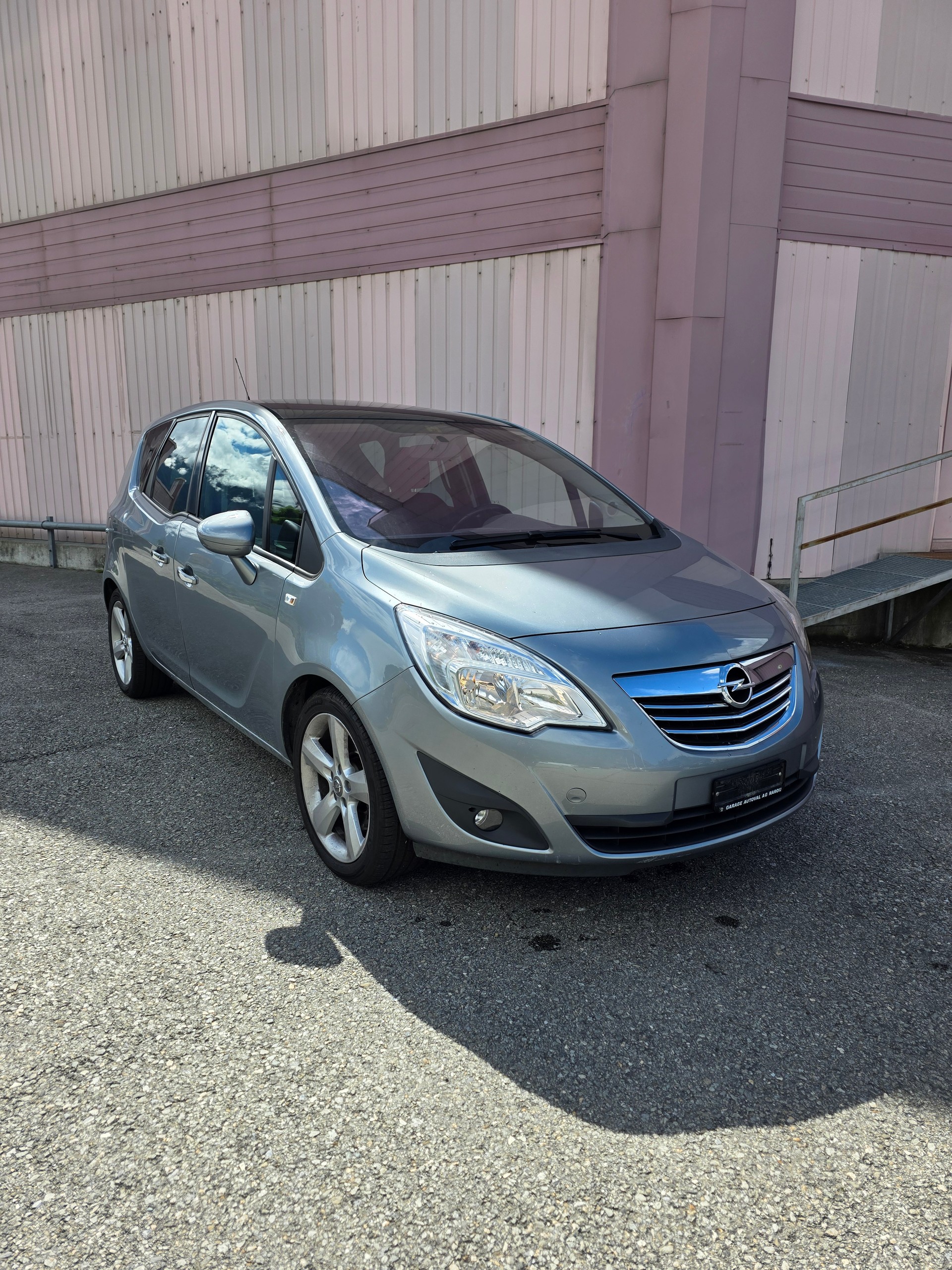 OPEL Meriva 1.4 Turbo Cosmo-image-2