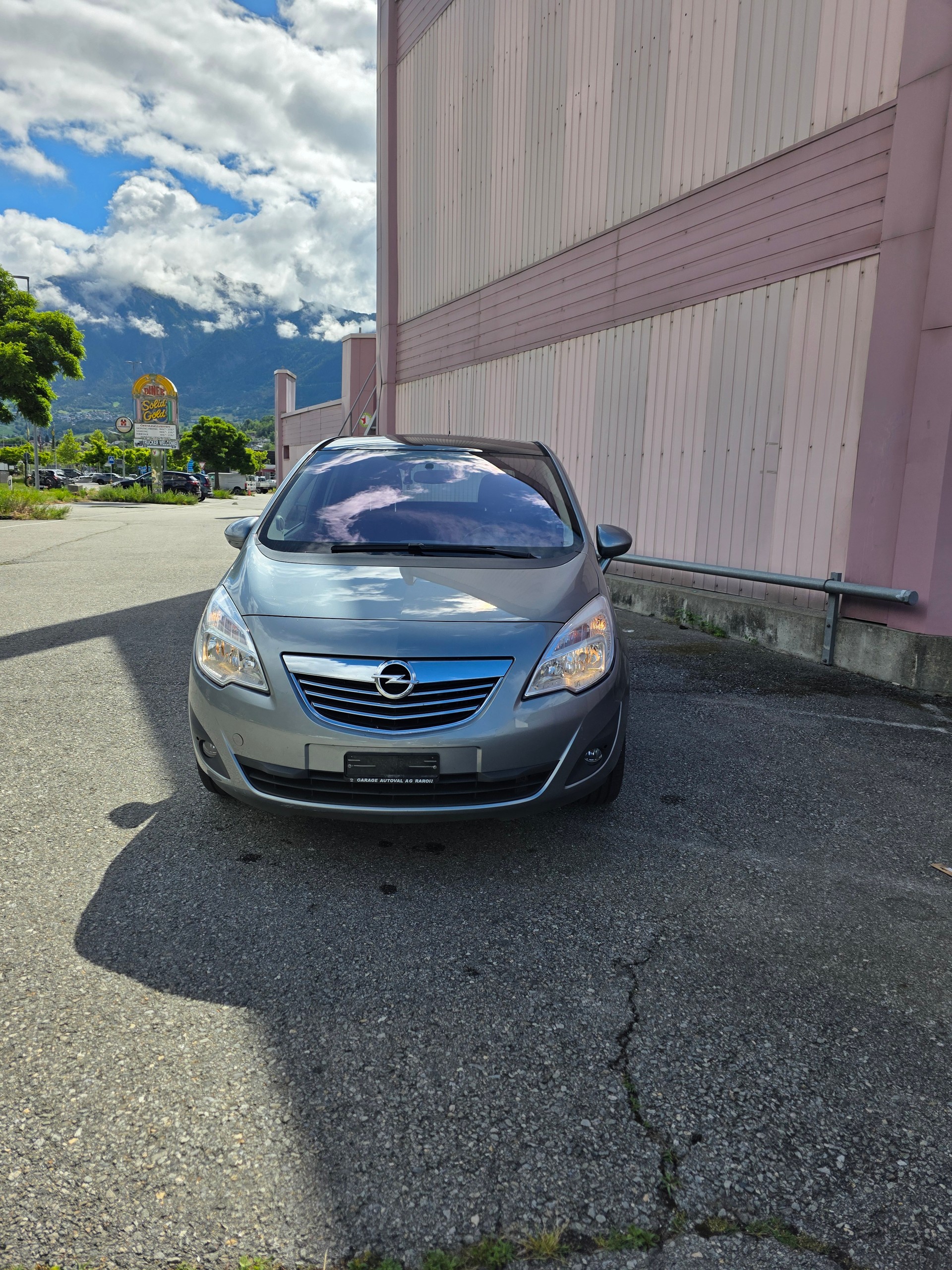 OPEL Meriva 1.4 Turbo Cosmo-image-1