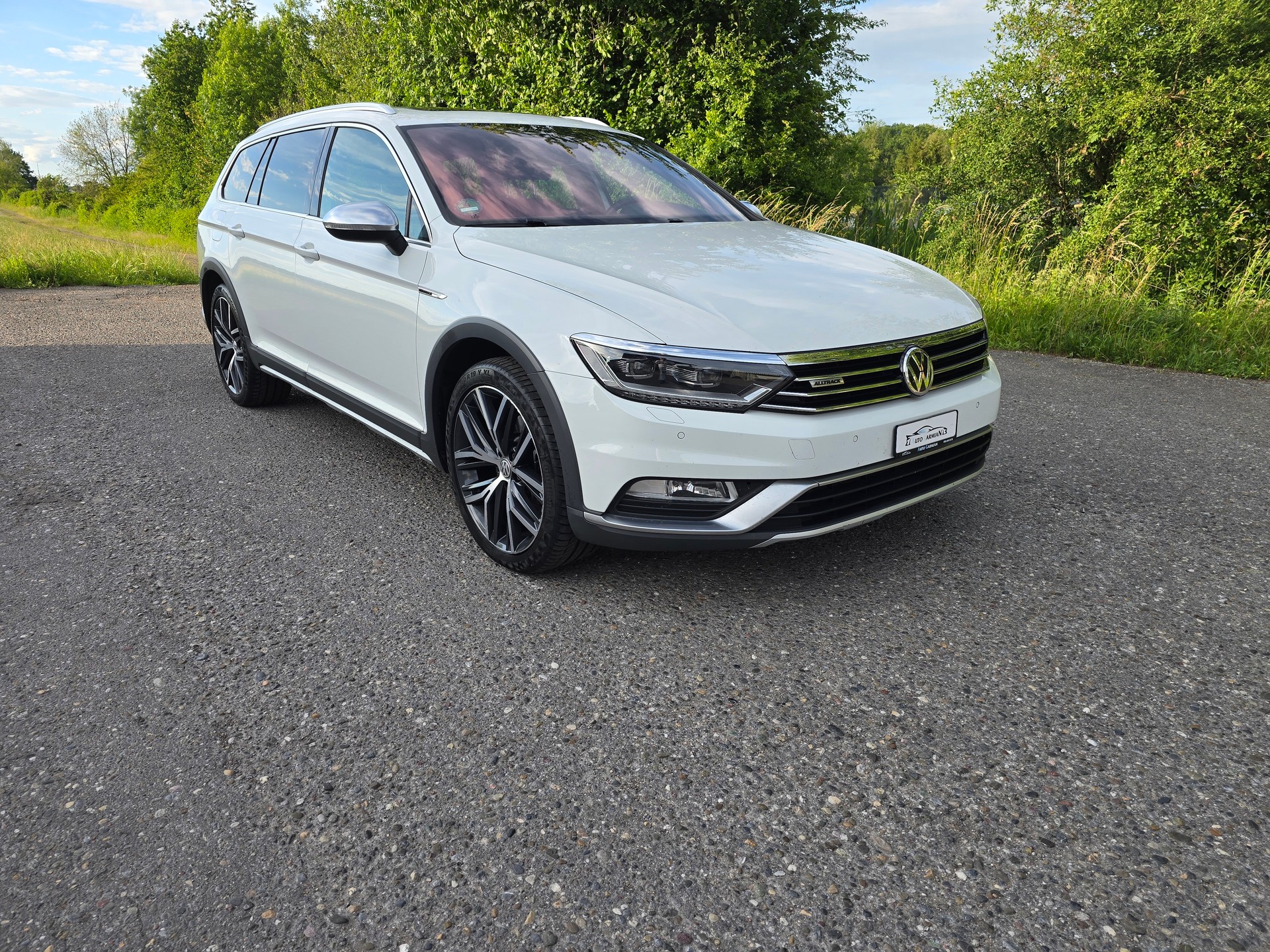 VW Passat Alltrack 2.0 TDI BMT 4Motion DSG-showroom-element-1