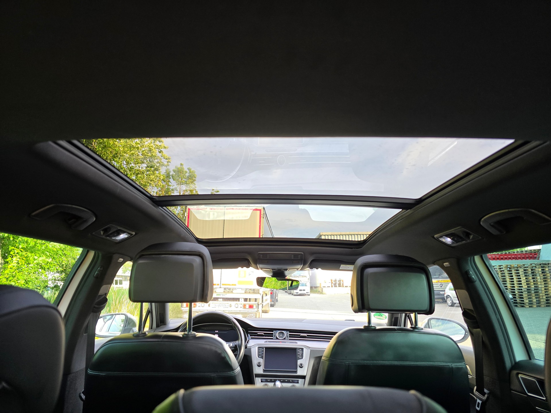 VW Passat Alltrack 2.0 TDI BMT 4Motion DSG-image-9