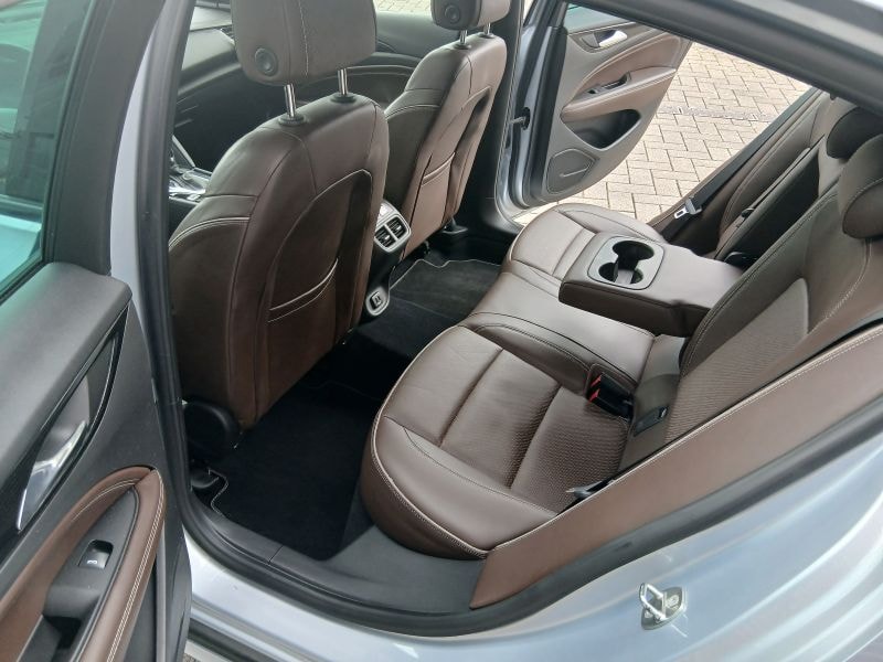OPEL Insignia 2.0 T Grand Sport Excellence 4WD Automat.-image-5