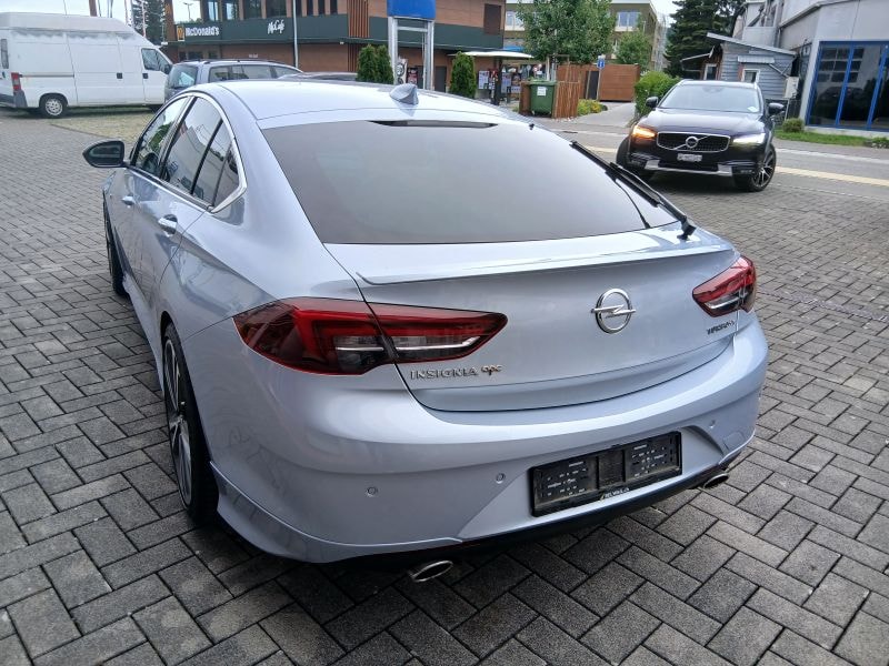 OPEL Insignia 2.0 T Grand Sport Excellence 4WD Automat.-image-2