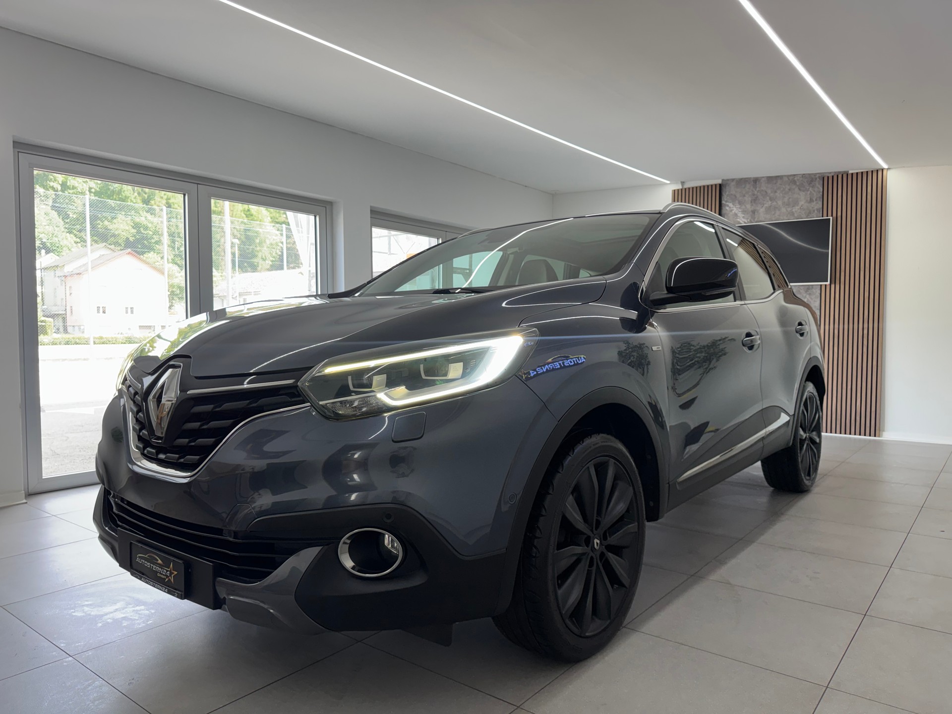 RENAULT Kadjar 1.2 16V Turbo Bose EDC*CH-Fahrzeug*Panoramadach*