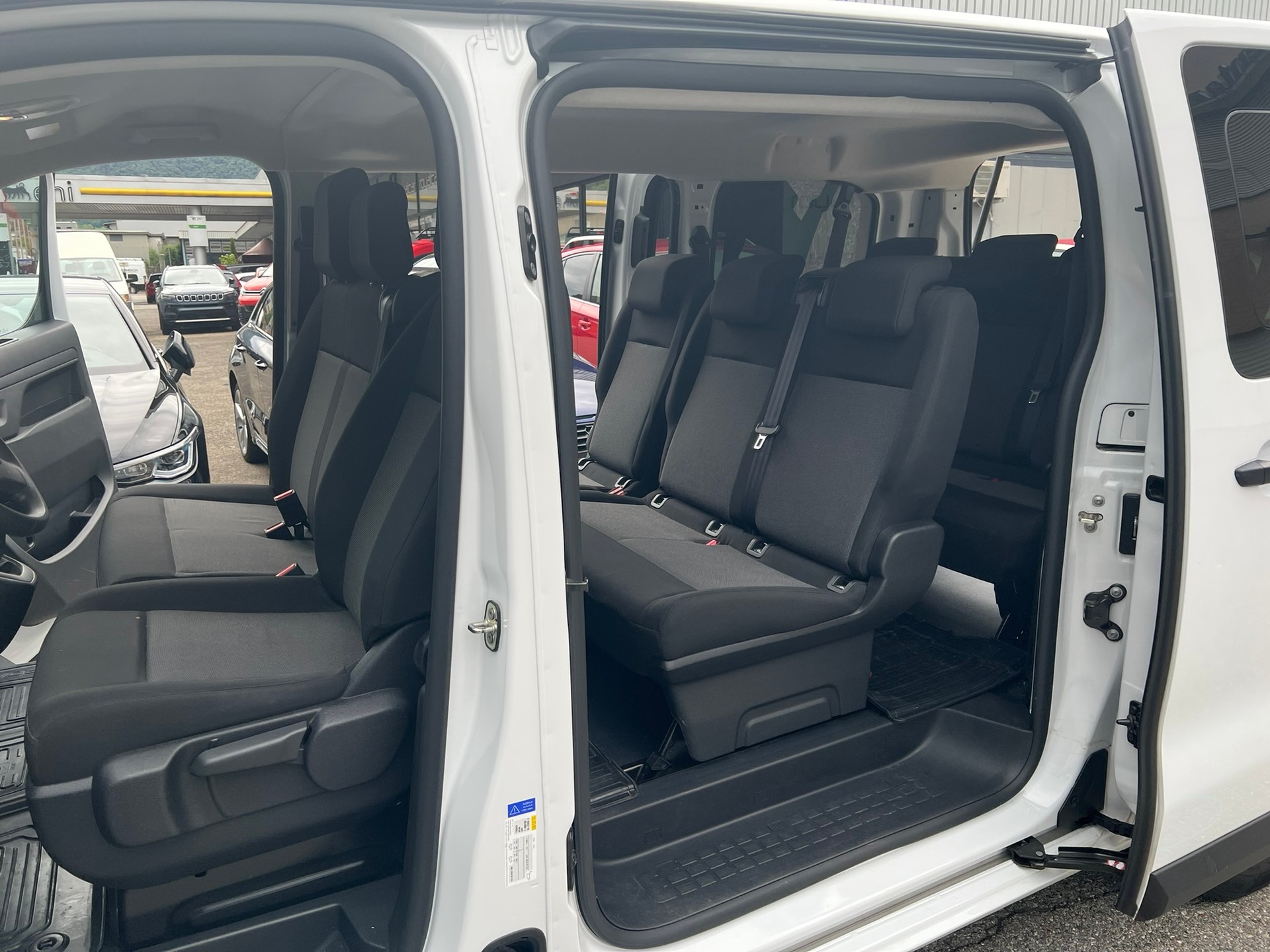 OPEL Vivaro Combi 2.0 CDTI Essentia s/s M-image-5