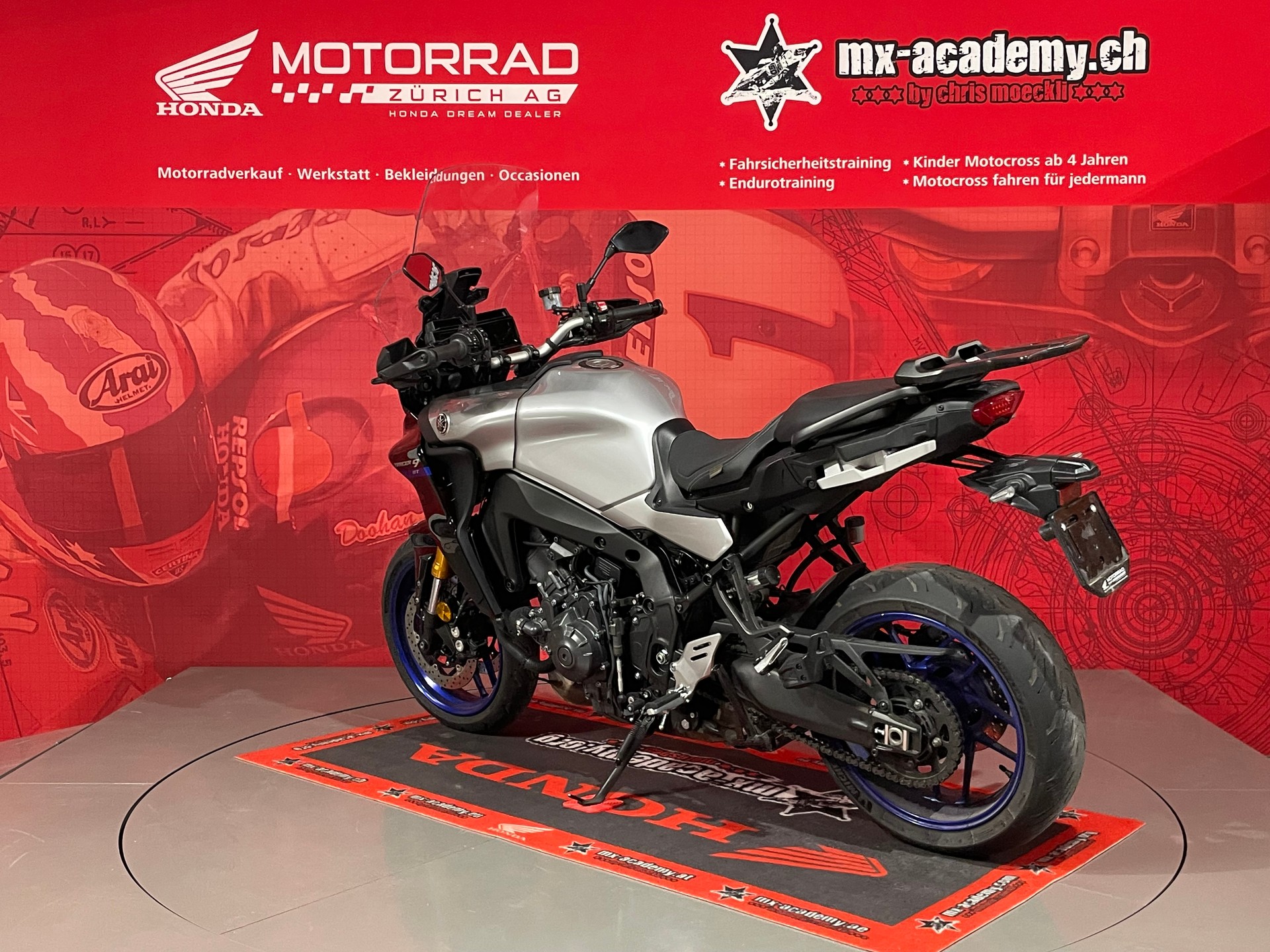 YAMAHA **Tracer 9 GT**Silber**-image-7