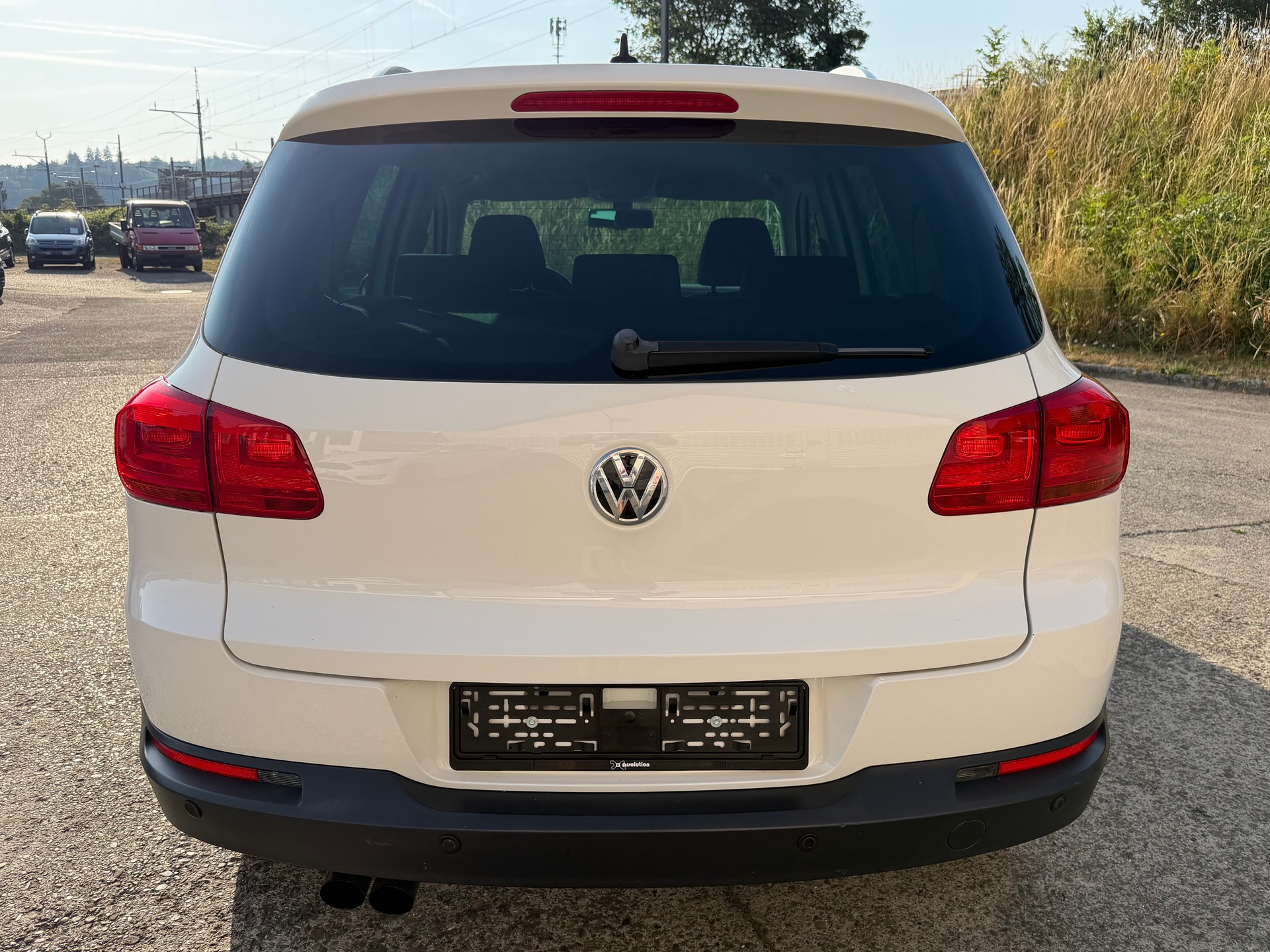 VW Tiguan 2.0 TSI Sport&Style 4Motion-showroom-element-3