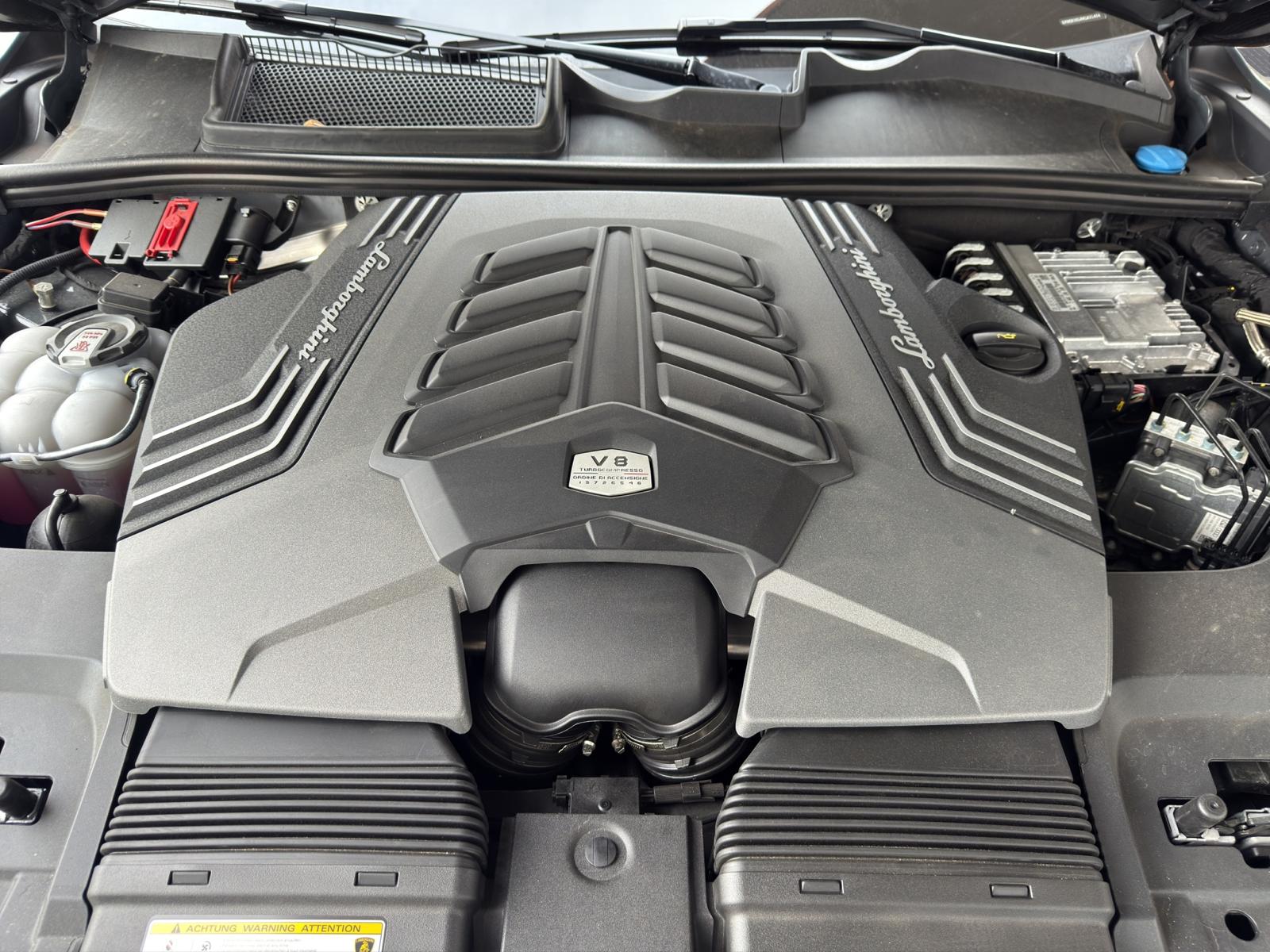 LAMBORGHINI Urus S-image-19