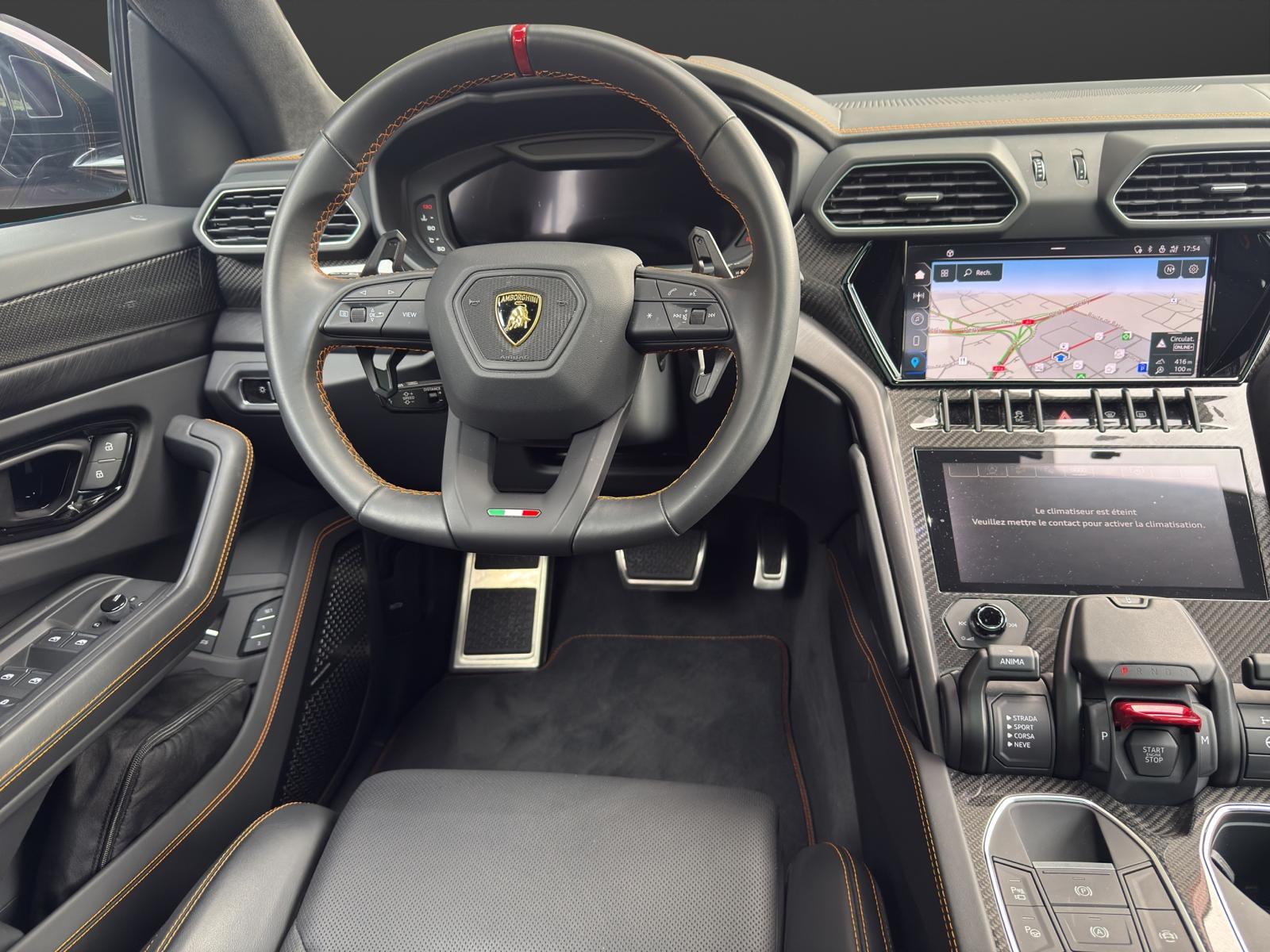 LAMBORGHINI Urus S-image-9