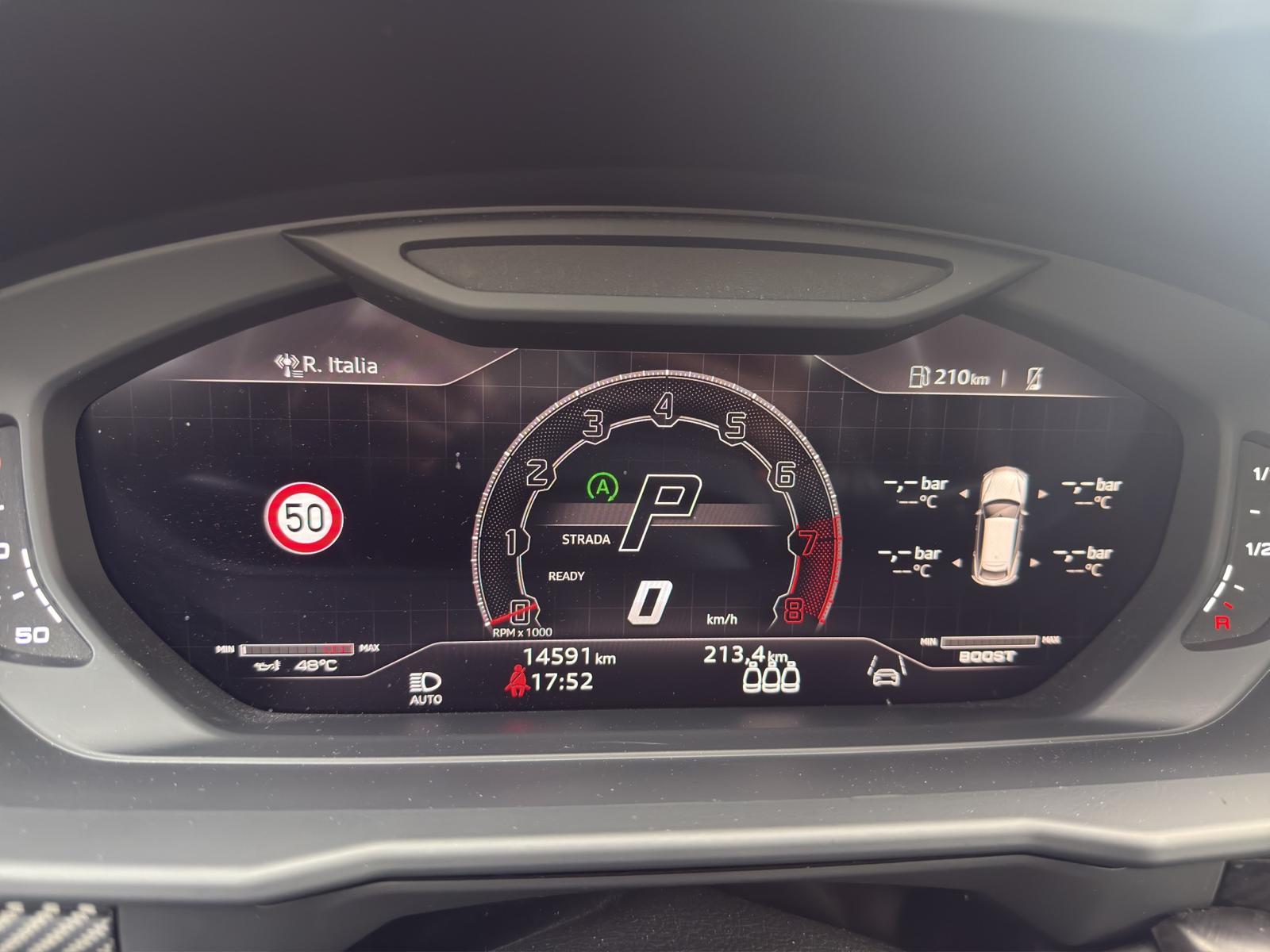 LAMBORGHINI Urus S-image-13
