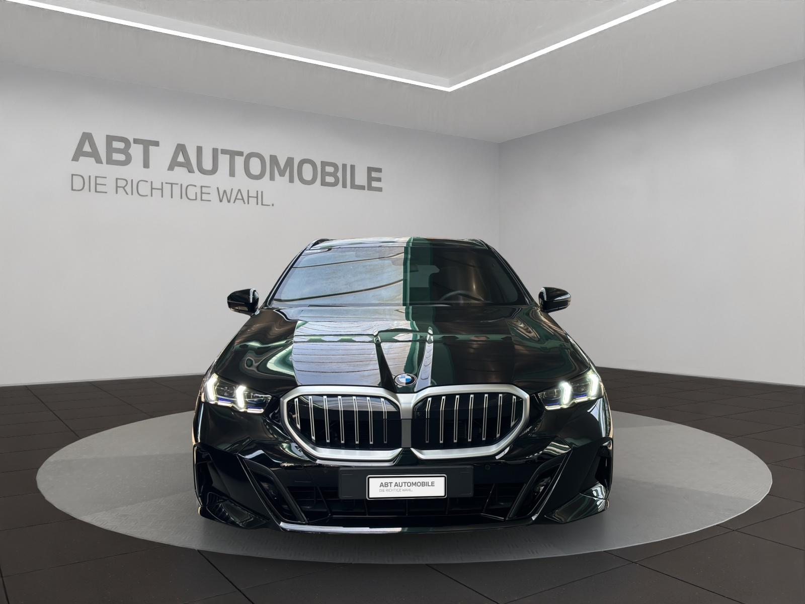 BMW 520d xDrive Touring-showroom-element-1