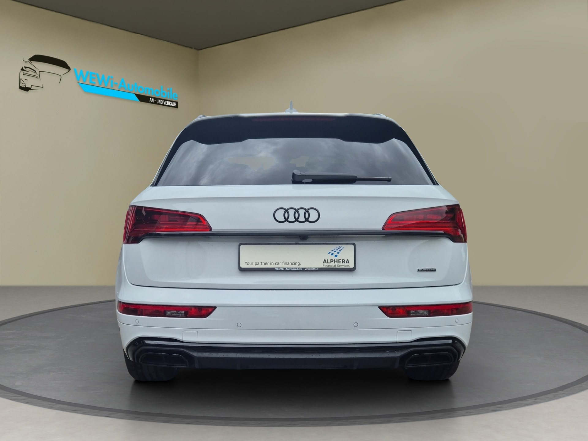AUDI Q5 55 TFSI e PHEV S line quattro S-tronic-showroom-element-3