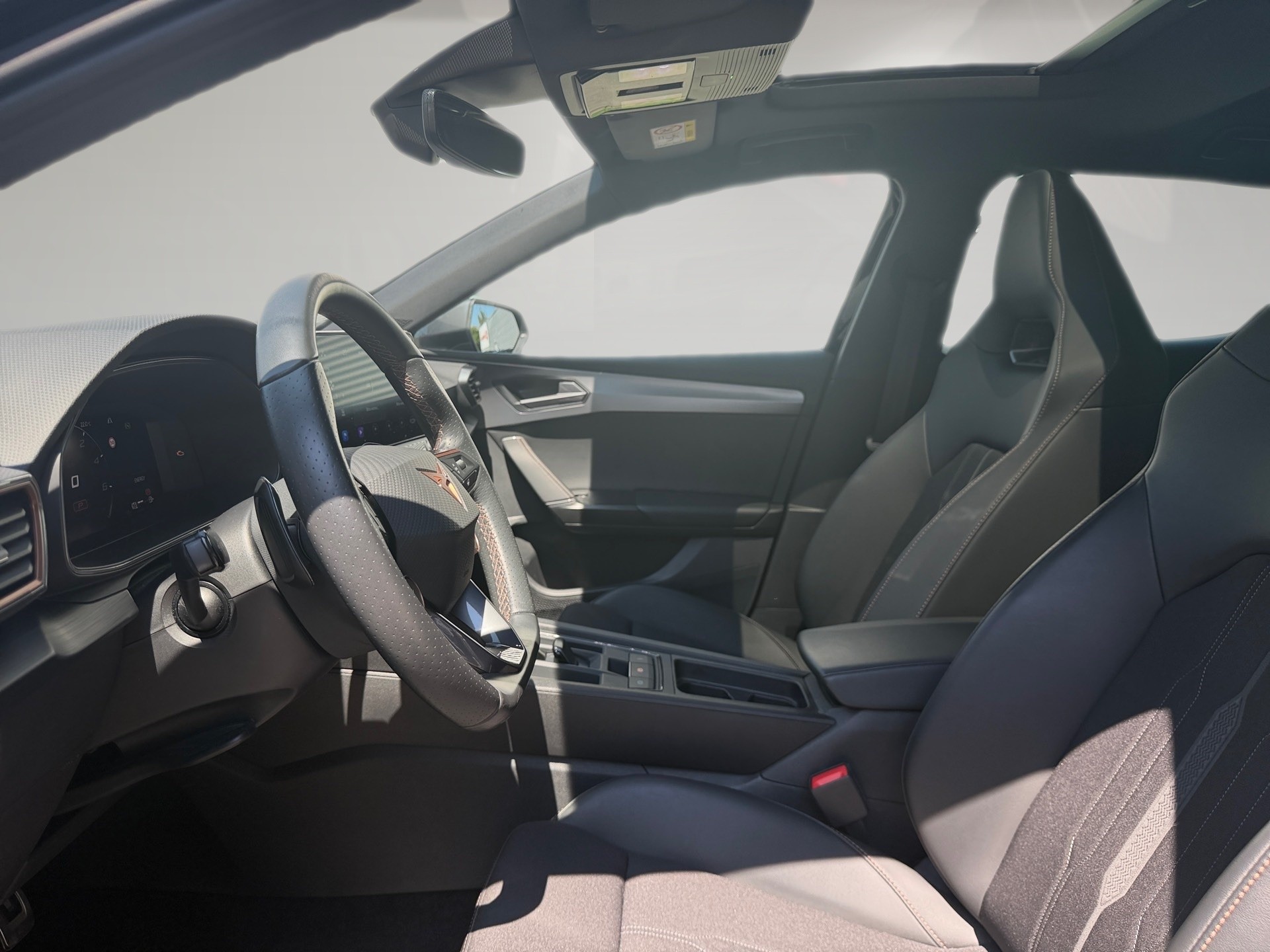 CUPRA LEON 1.4 e-HYBRID pHEV DSG-image-10