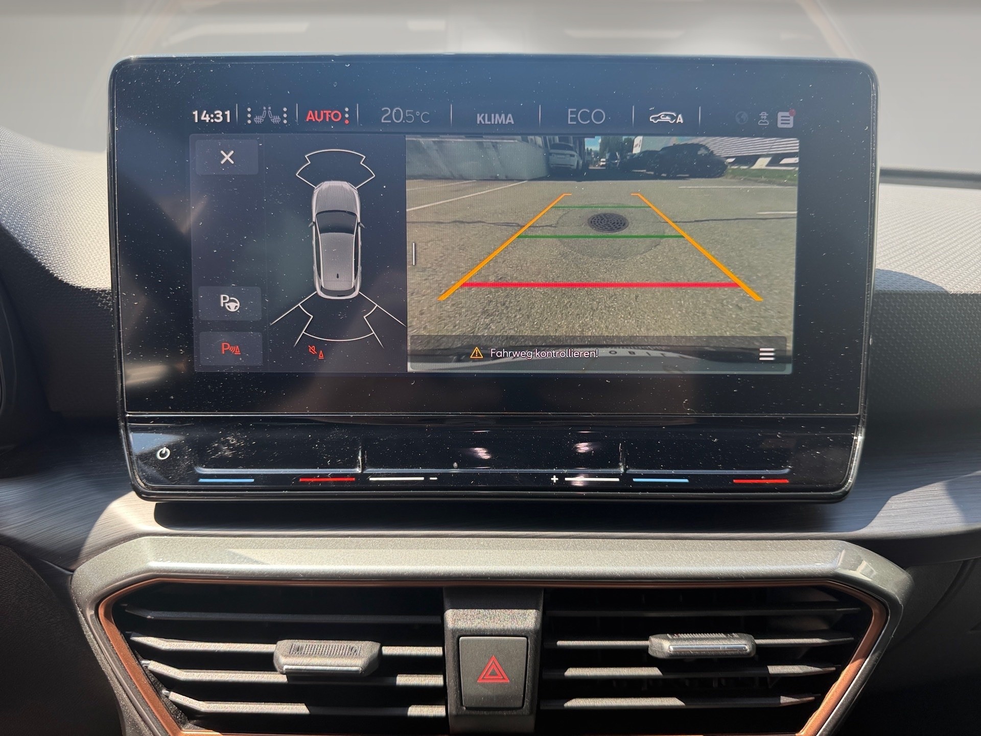 CUPRA LEON 1.4 e-HYBRID pHEV DSG-image-12