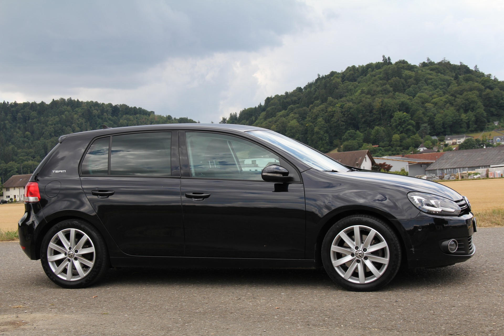 VW Golf 2.0 TDI Team 4Motion-showroom-element-3