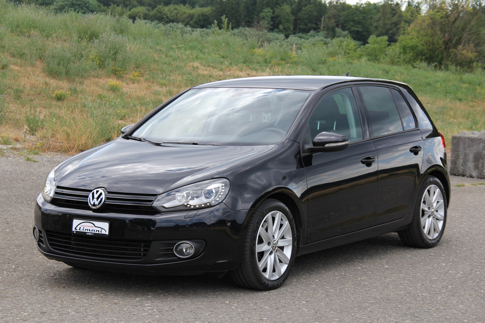 VW Golf 2.0 TDI Team 4Motion-showroom-element-1