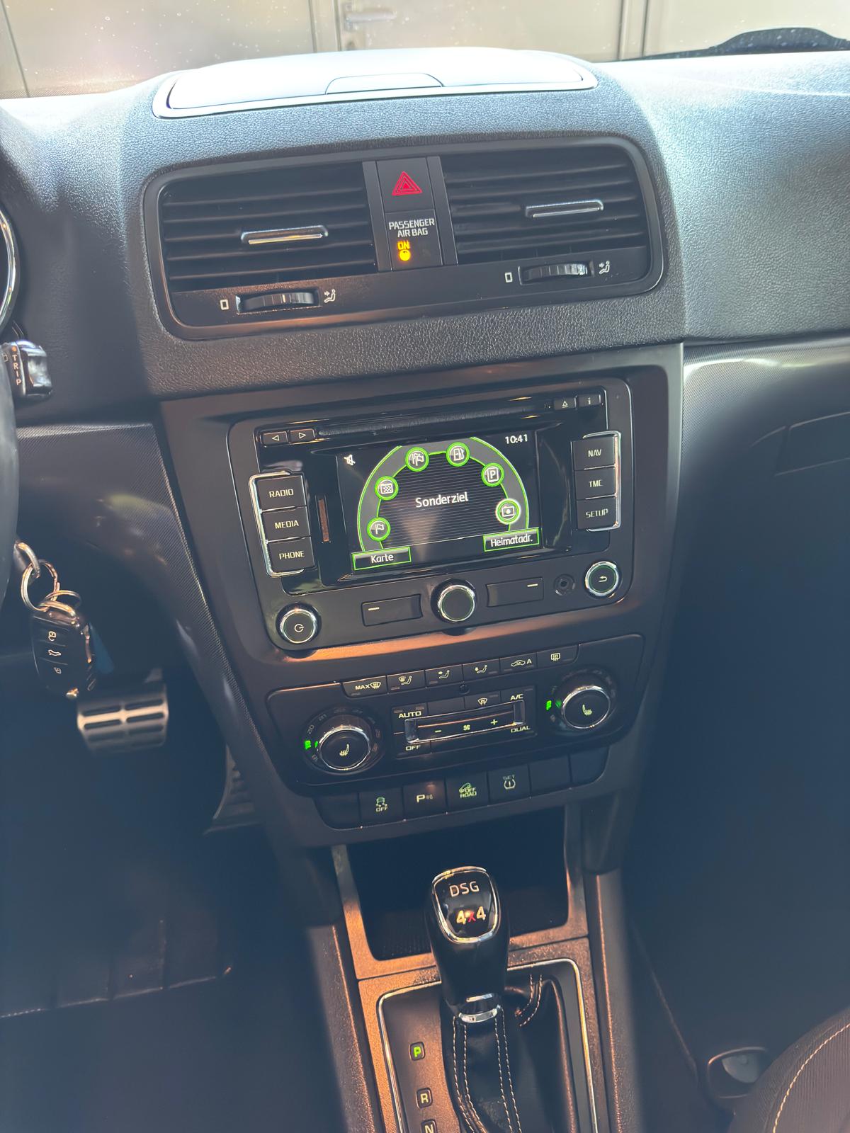 SKODA Octavia 2.0 TDI Swiss Adventure 4x4-showroom-element-3