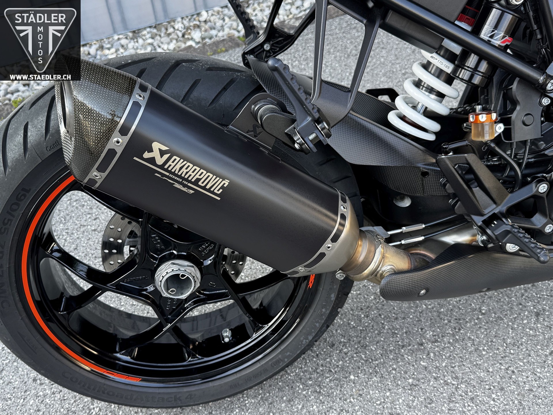 KTM 1290 Super Duke R-image-14
