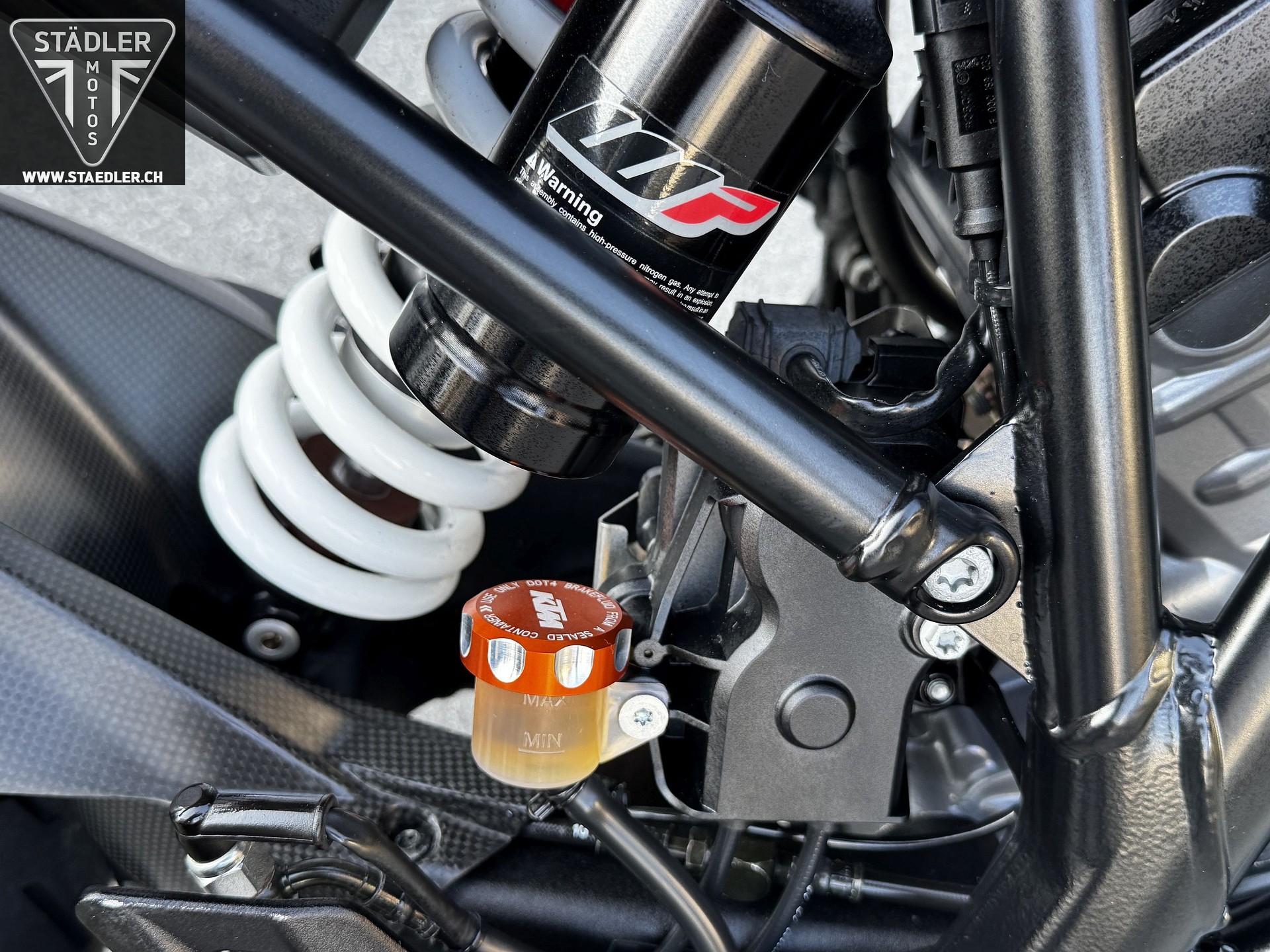 KTM 1290 Super Duke R-image-8