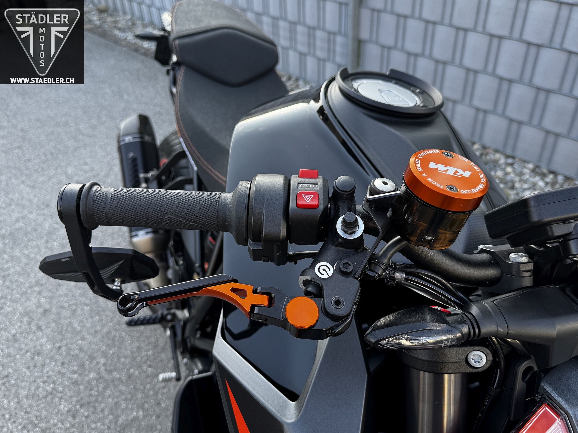 KTM 1290 Super Duke R-image-5