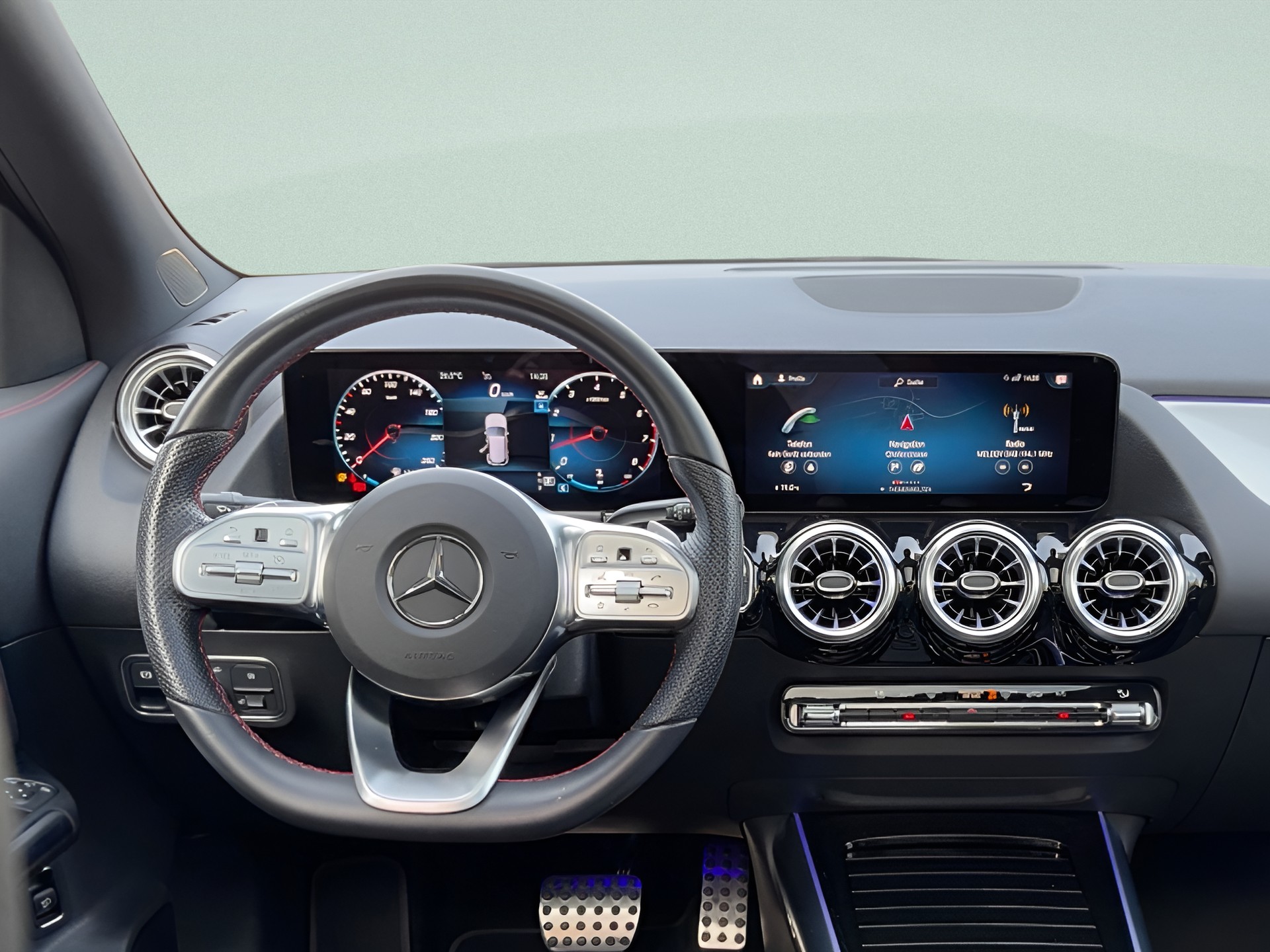 MERCEDES-BENZ GLA 250 4Matic AMG Line 8G-DCT-image-10