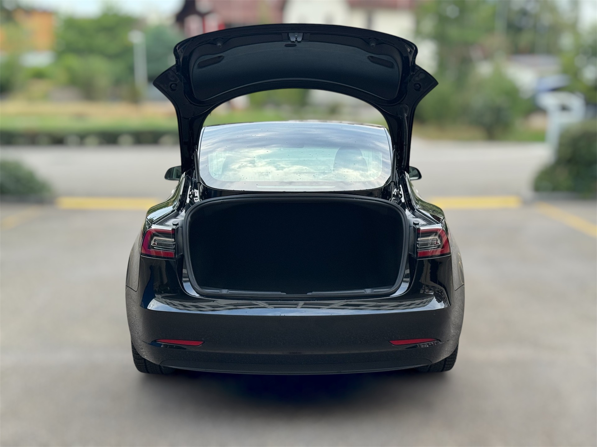 TESLA Model 3 Long Range Dual Motor AWD-image-5
