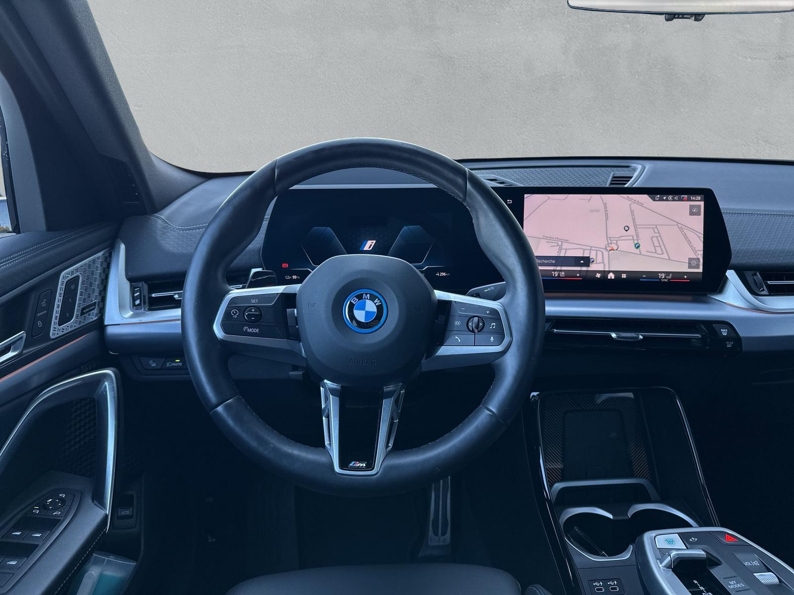 BMW iX2 30 M Sport xDrive U10 (CH) AHK 📍-image-15
