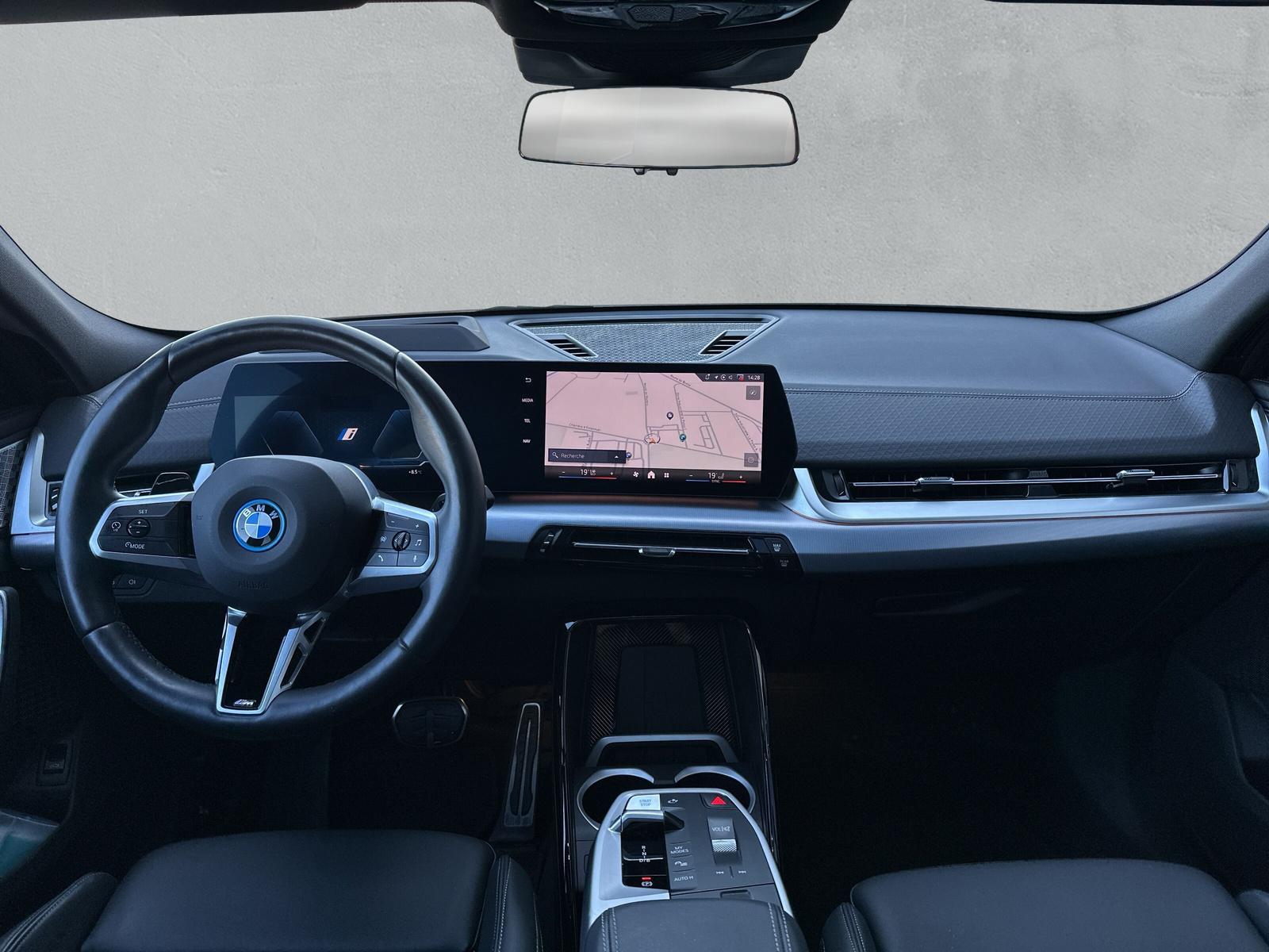 BMW iX2 30 M Sport xDrive U10 (CH) AHK 📍-image-12
