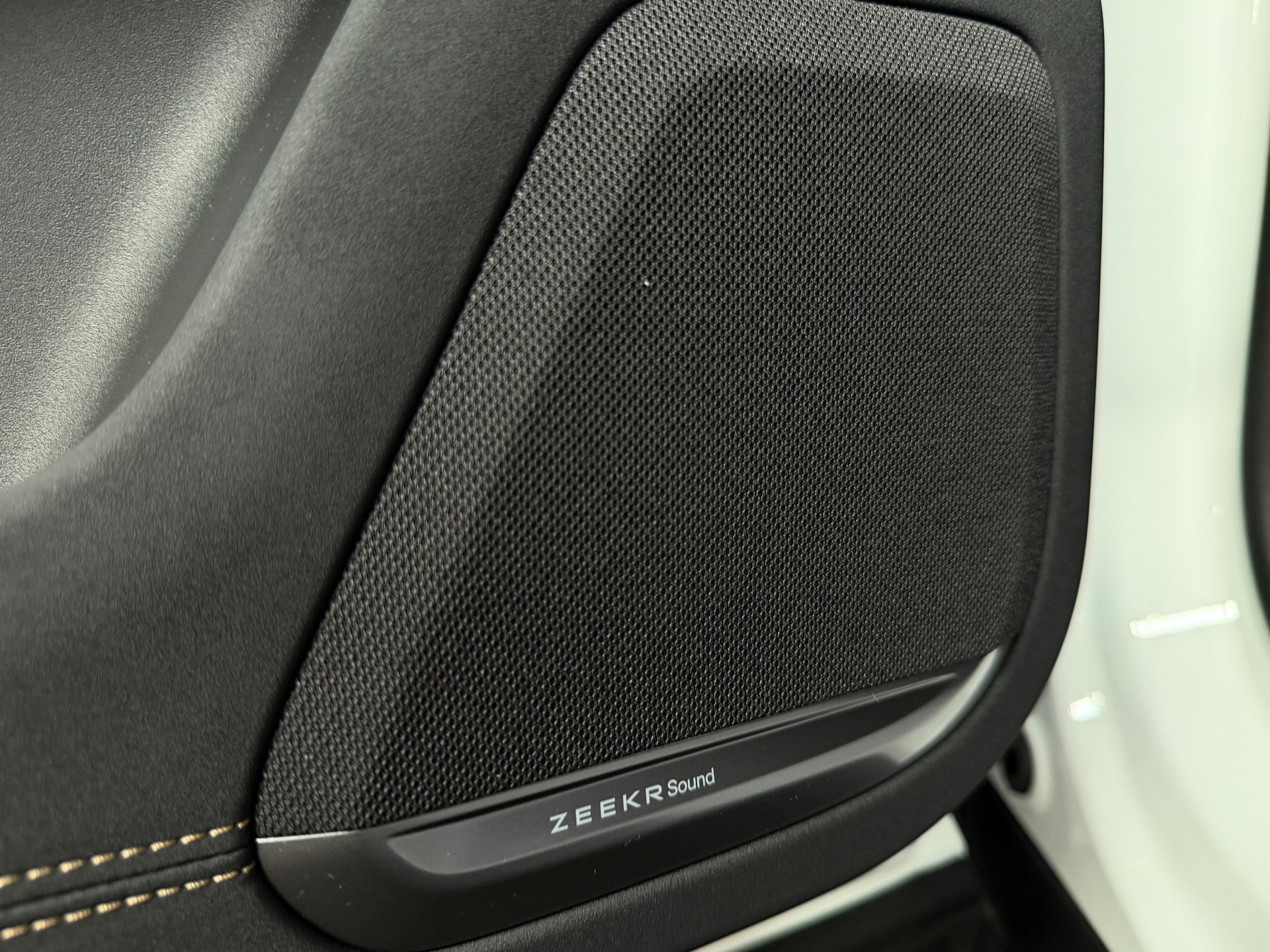 ZEEKR 7X 100kWh Privilege AWD-image-18