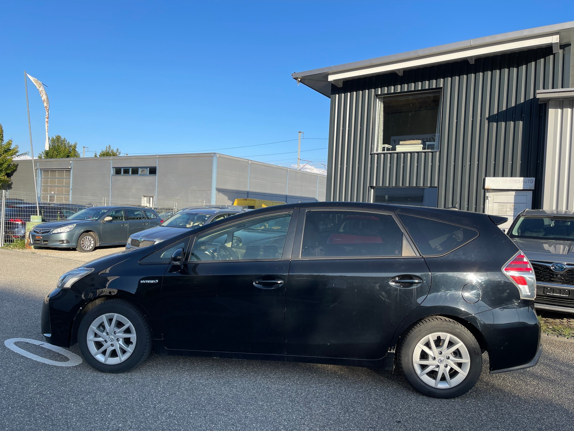 TOYOTA Prius+ 1.8 VVT-i HSD Comfort-image-8