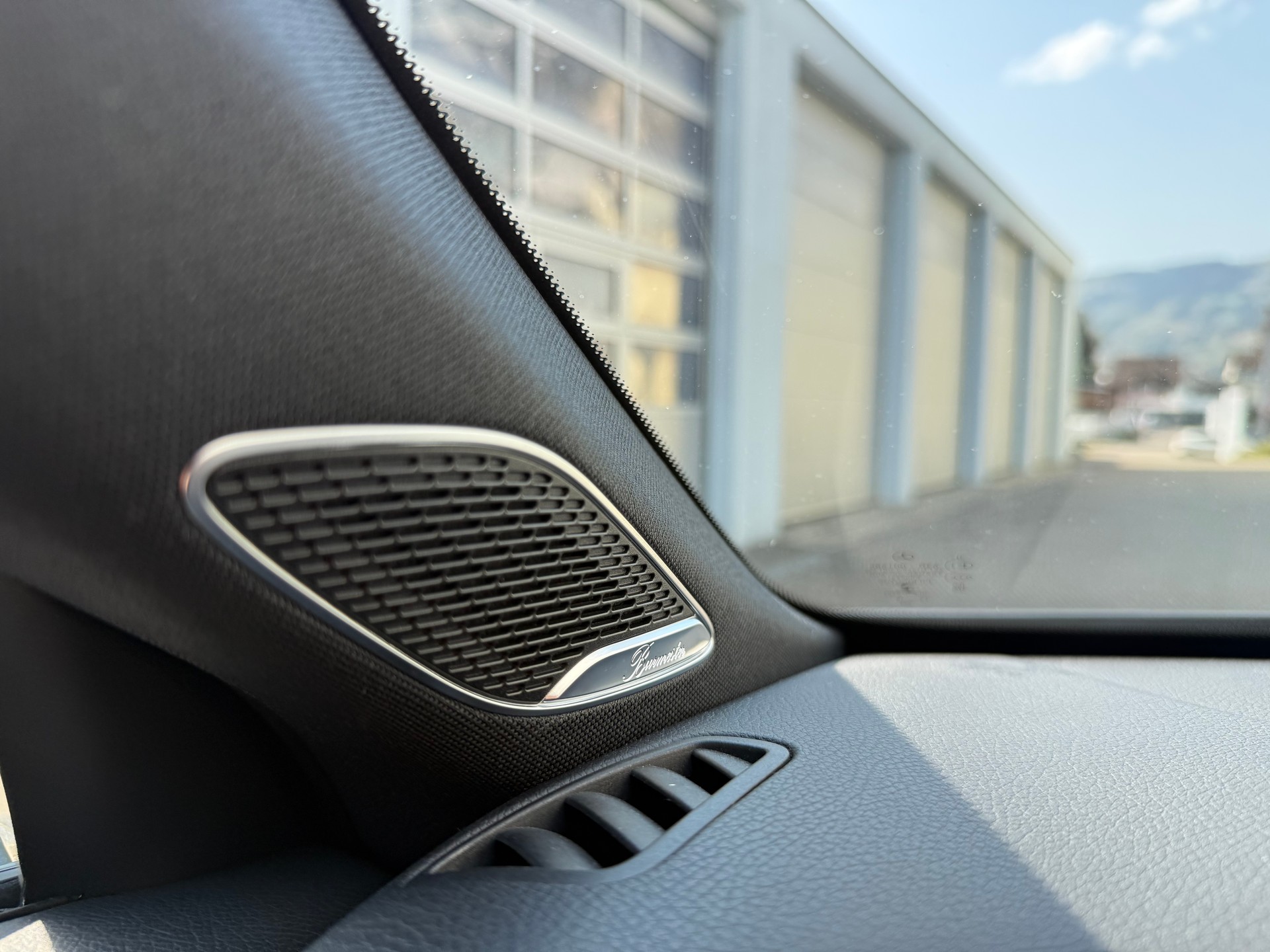 MERCEDES-BENZ CLA 250 4Matic AMG Line 7G-DCT-image-10