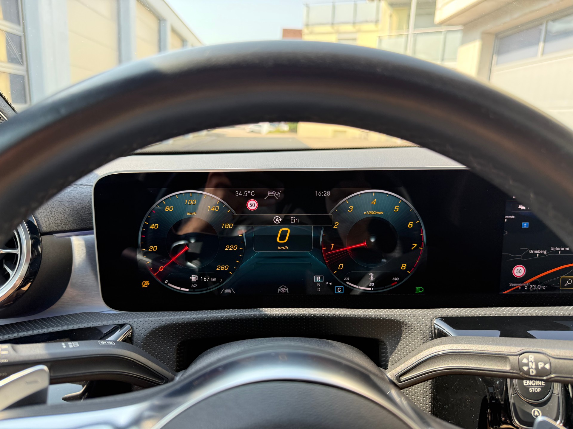 MERCEDES-BENZ CLA 250 4Matic AMG Line 7G-DCT-image-17