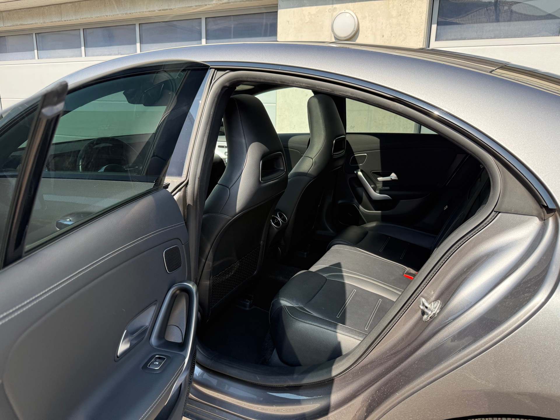 MERCEDES-BENZ CLA 250 4Matic AMG Line 7G-DCT-image-27