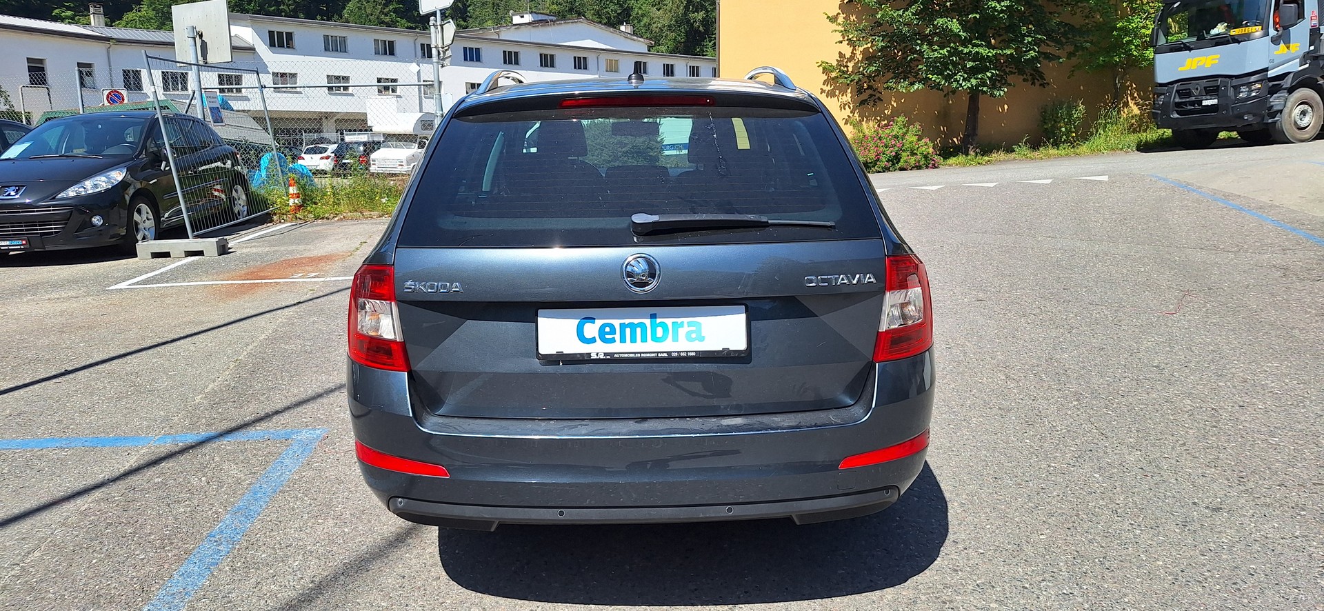 SKODA Octavia Combi 1.2 TSI Swiss Joy DSG-image-4