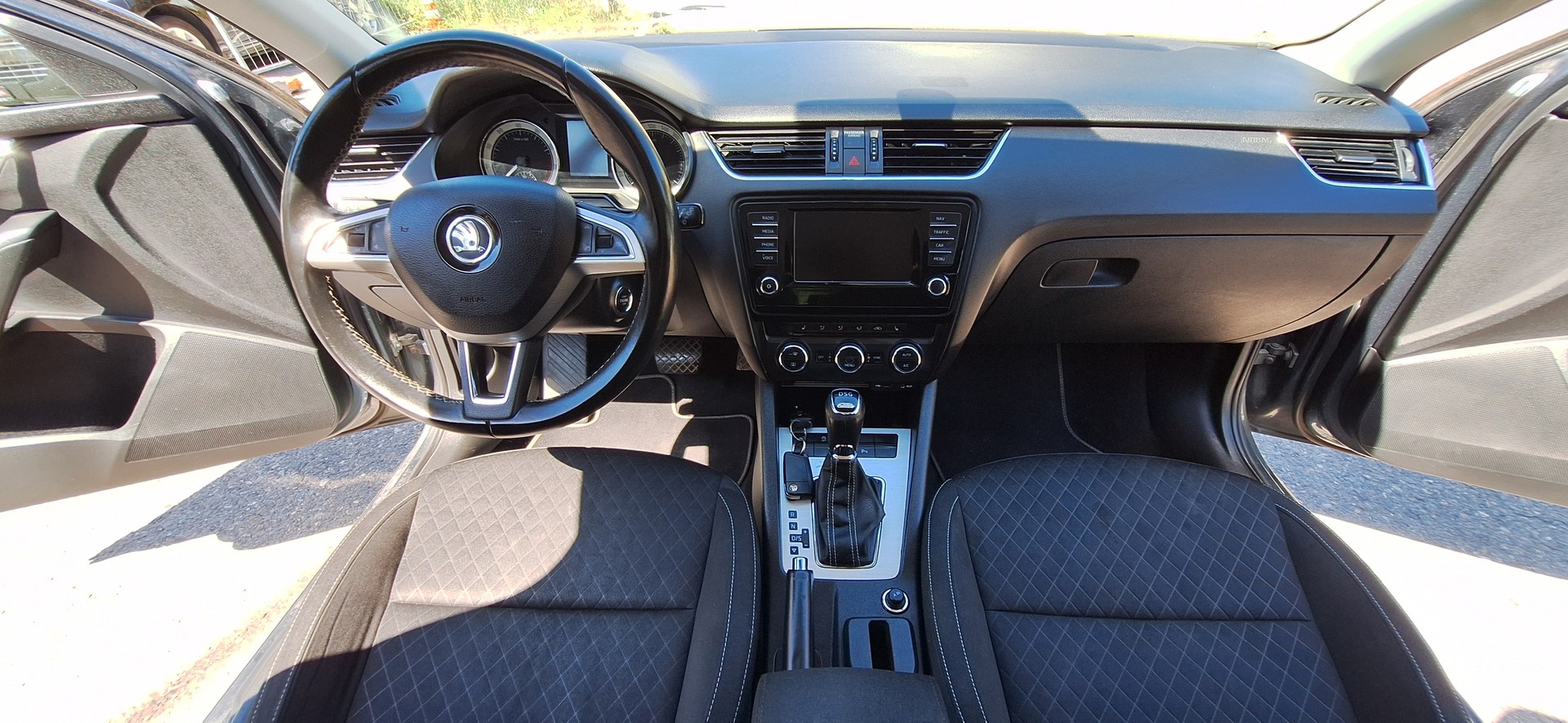 SKODA Octavia Combi 1.2 TSI Swiss Joy DSG-image-23