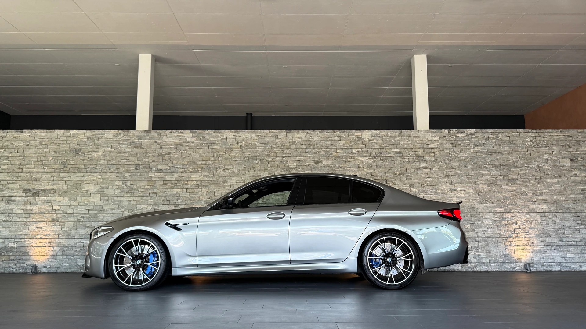 BMW M5 xDrive Competition Drivelogic