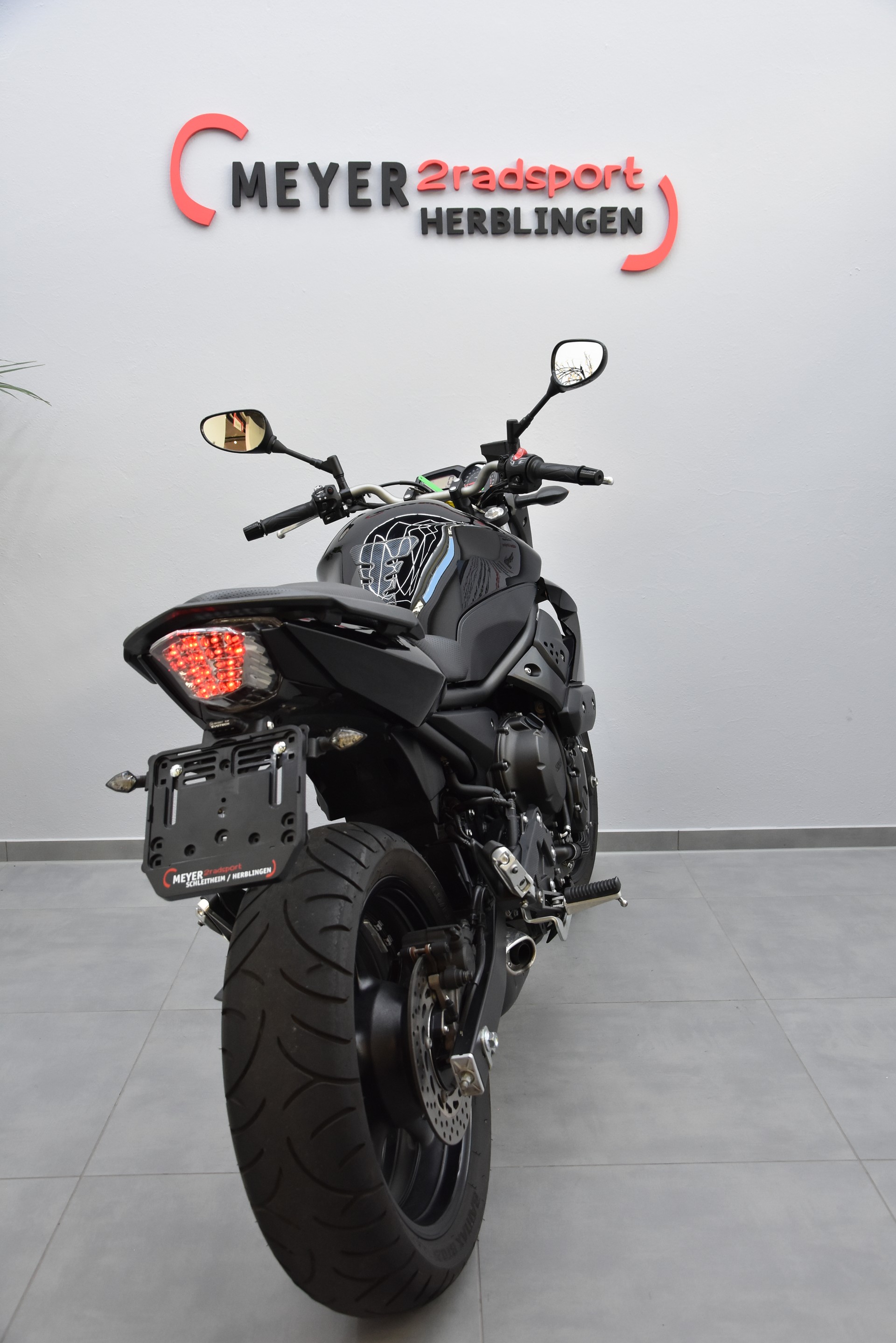 YAMAHA XJ 6 N ABS-image-7