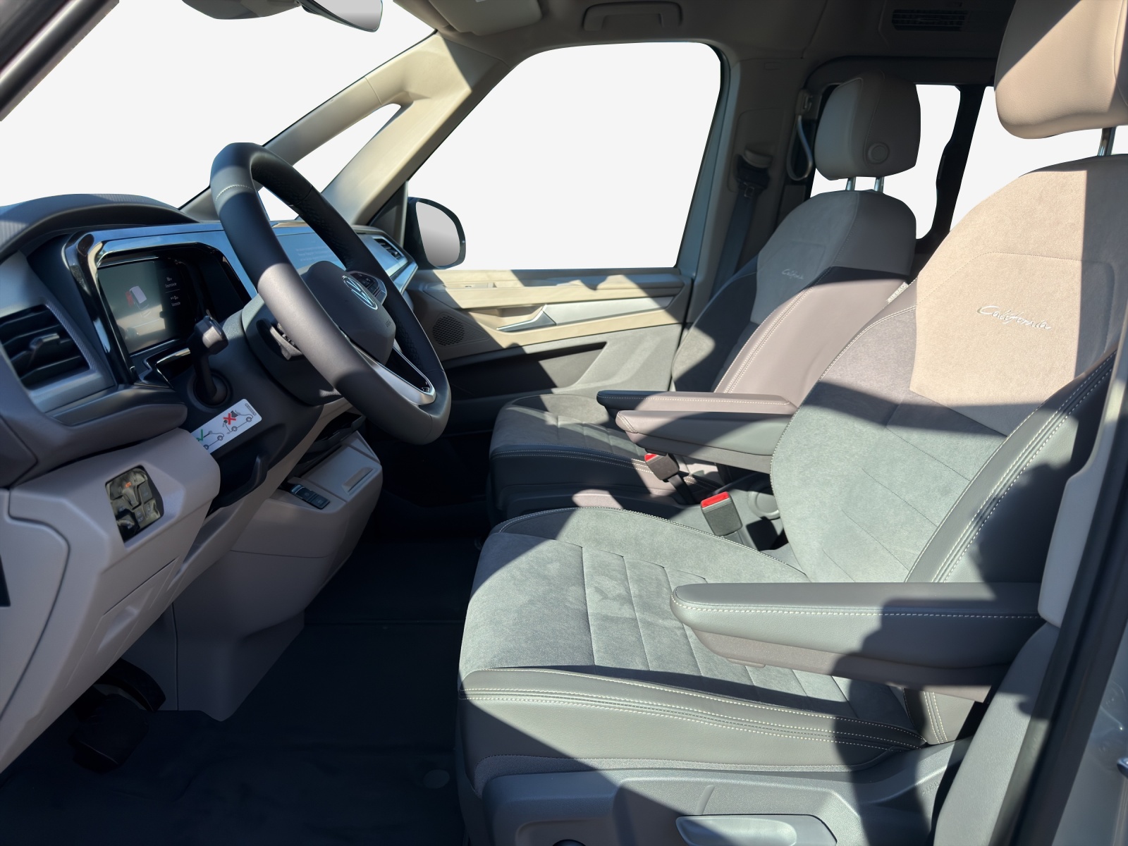 VW California eHybrid Beach Tour 4Motion-image-7