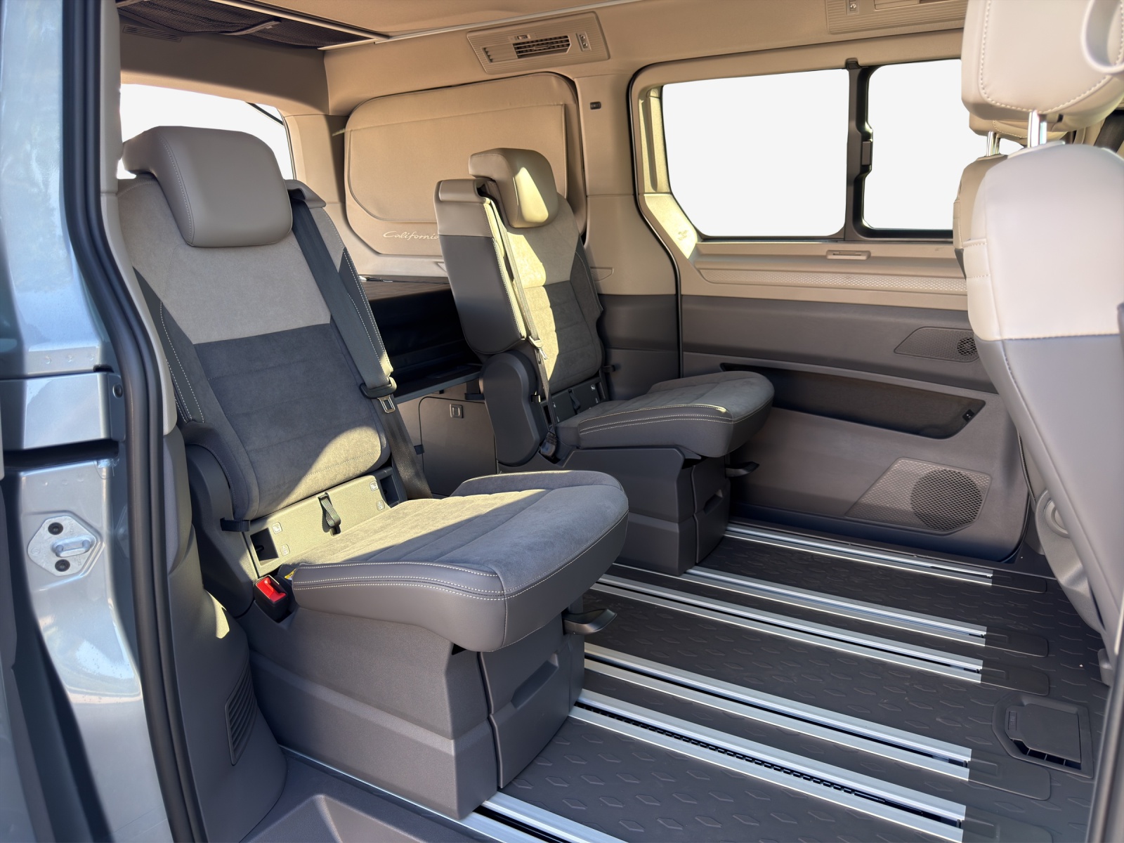 VW California eHybrid Beach Tour 4Motion-image-13