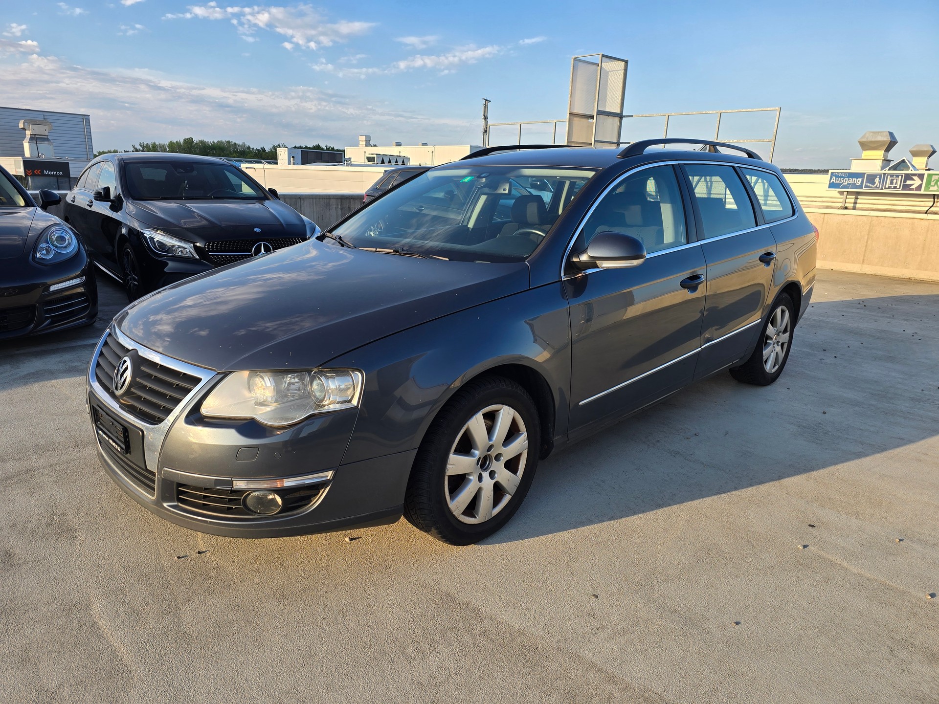 VW Passat Variant 2.0 TDI Comfortline DSG-showroom-element-1