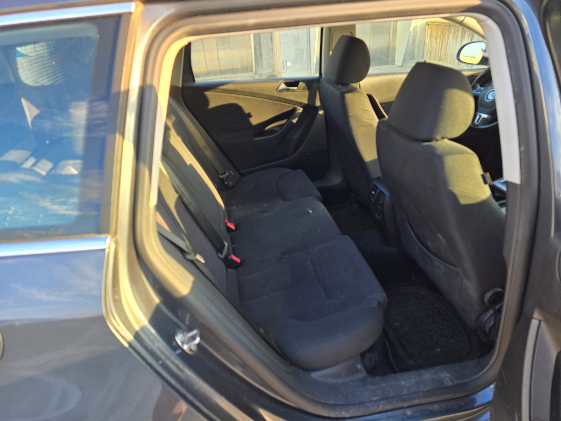 VW Passat Variant 2.0 TDI Comfortline DSG-image-9