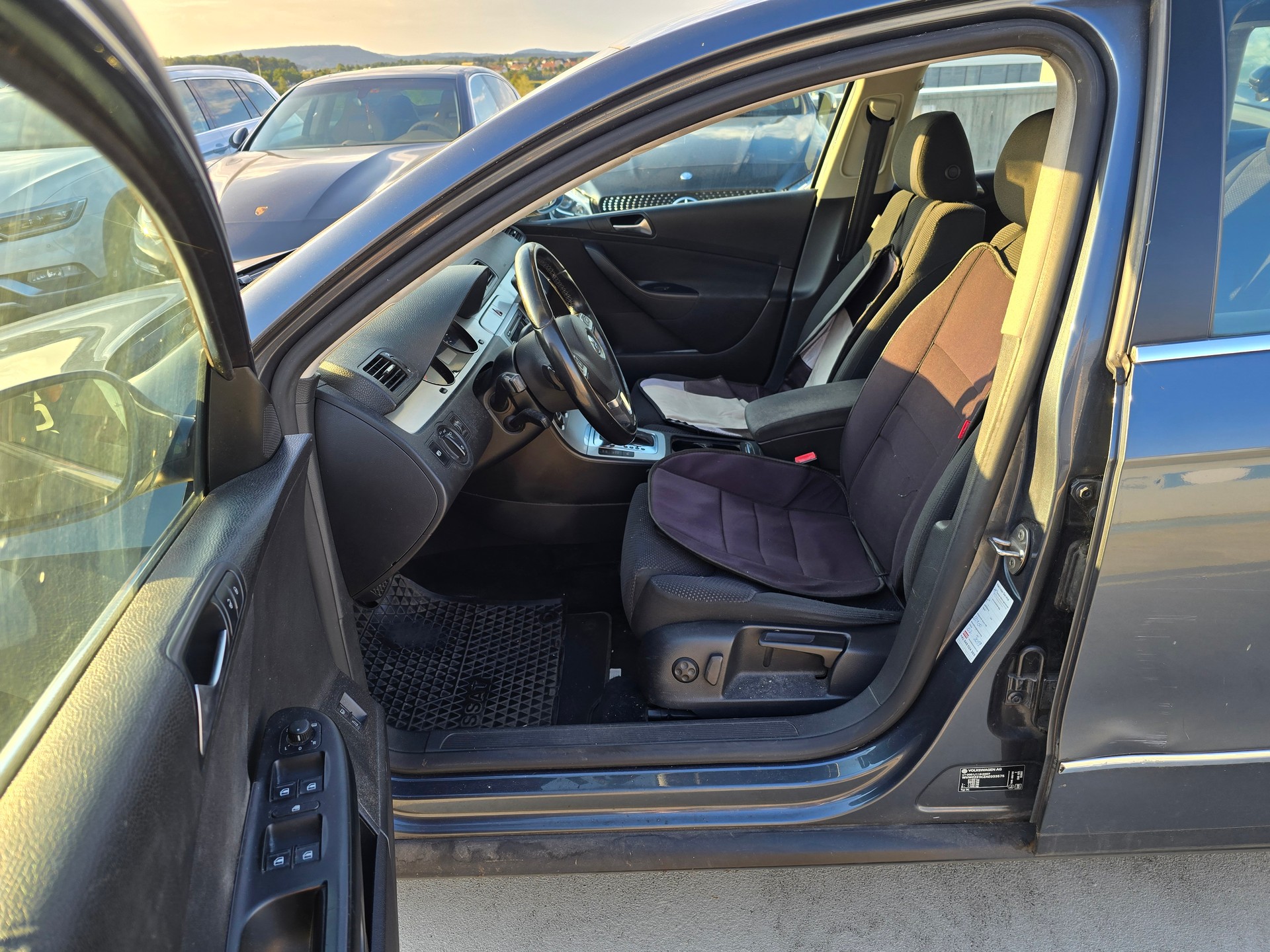 VW Passat Variant 2.0 TDI Comfortline DSG-image-10