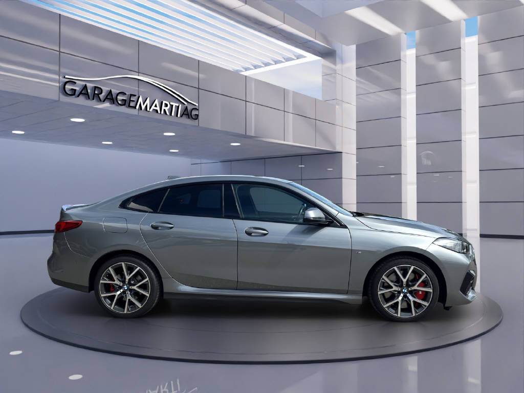 BMW 220i xDrive Gran Coupé-showroom-element-3