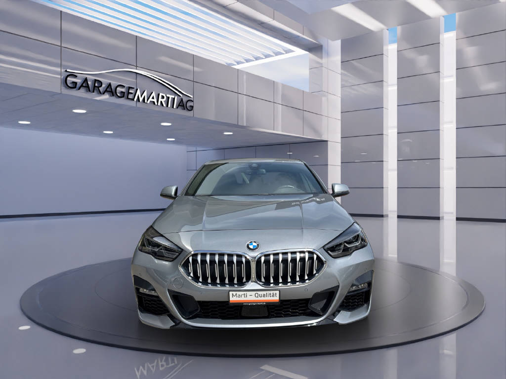 BMW 220i xDrive Gran Coupé-showroom-element-1
