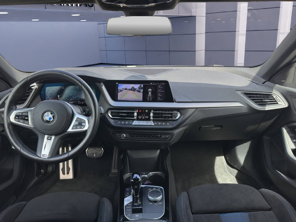 BMW 220i xDrive Gran Coupé-image-11