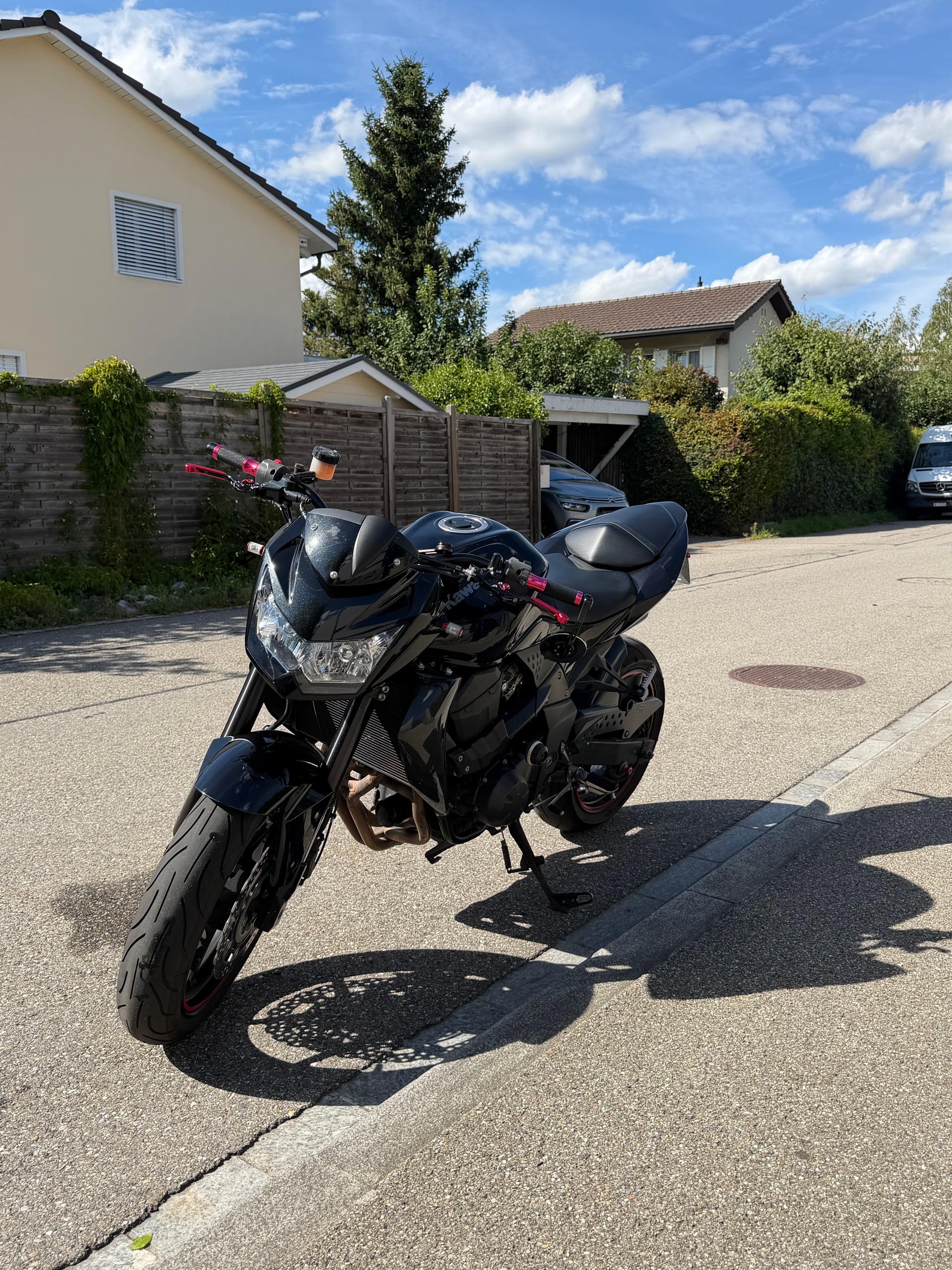 KAWASAKI Z 750 ABS-image-4