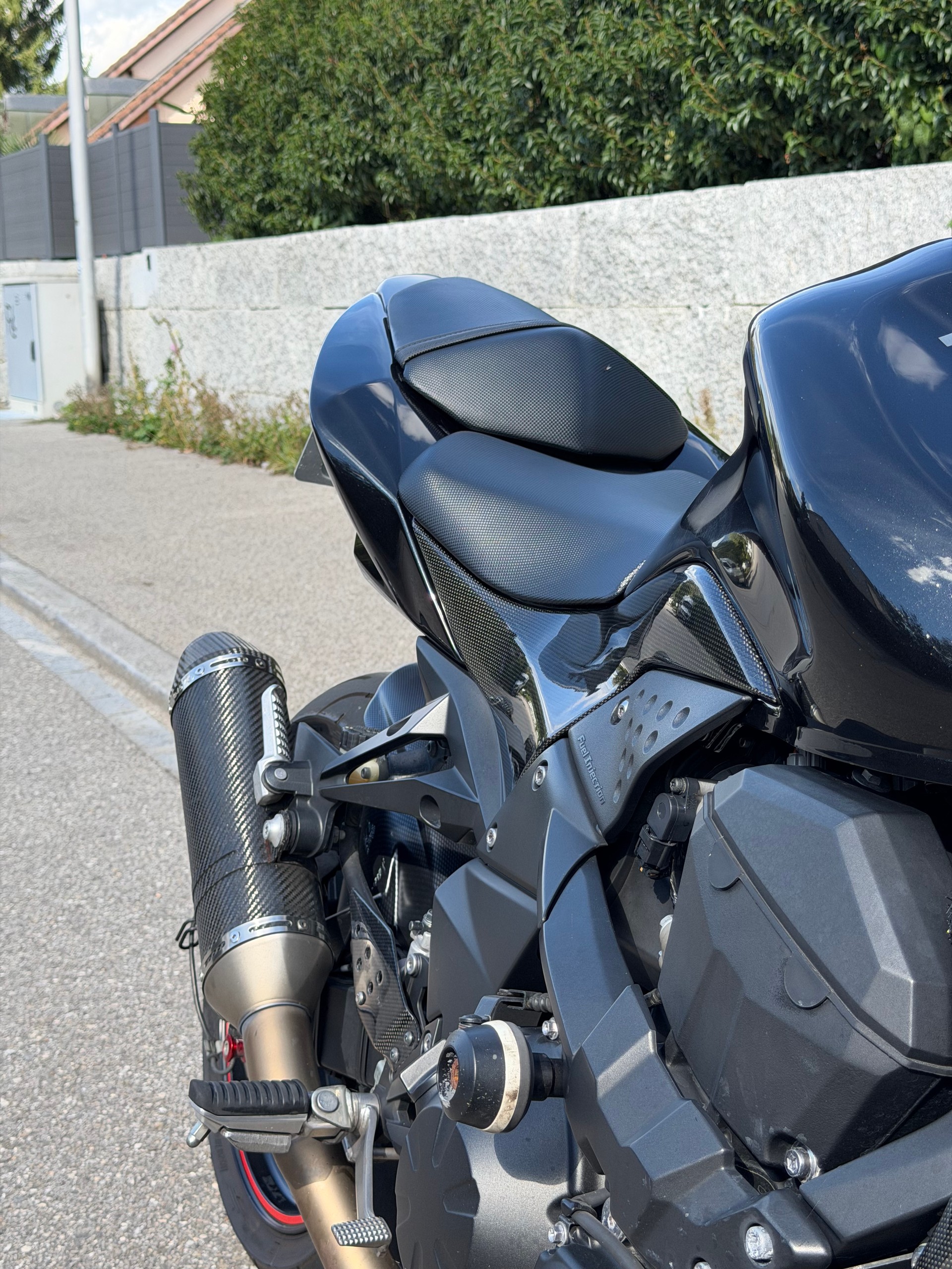 KAWASAKI Z 750 ABS-image-2