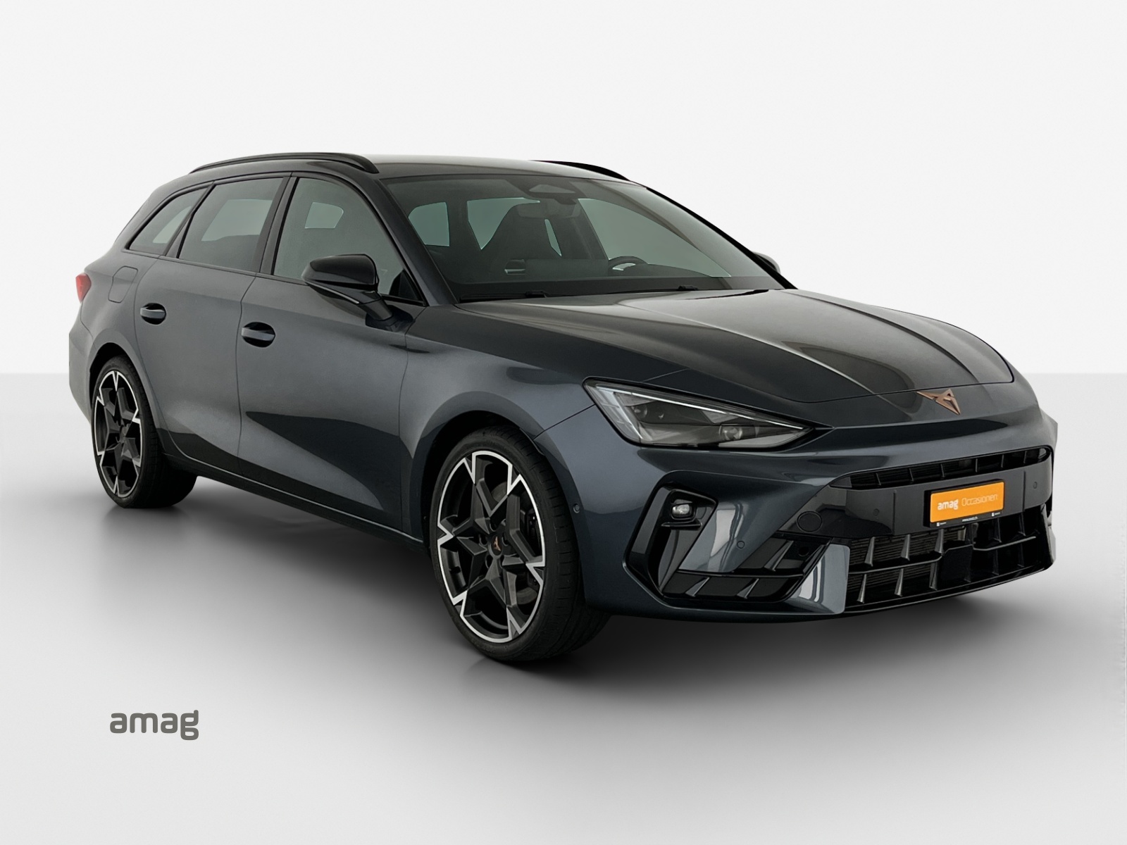 CUPRA LEON ST 1.5 e-HYBRID pHEV Black SymphonyDSG-image-5